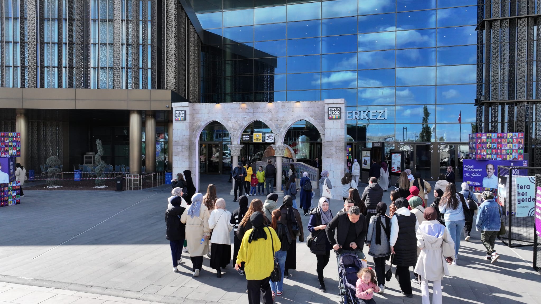 11. KONYA KİTAP GÜNLERİ KAPILARINI AÇTI