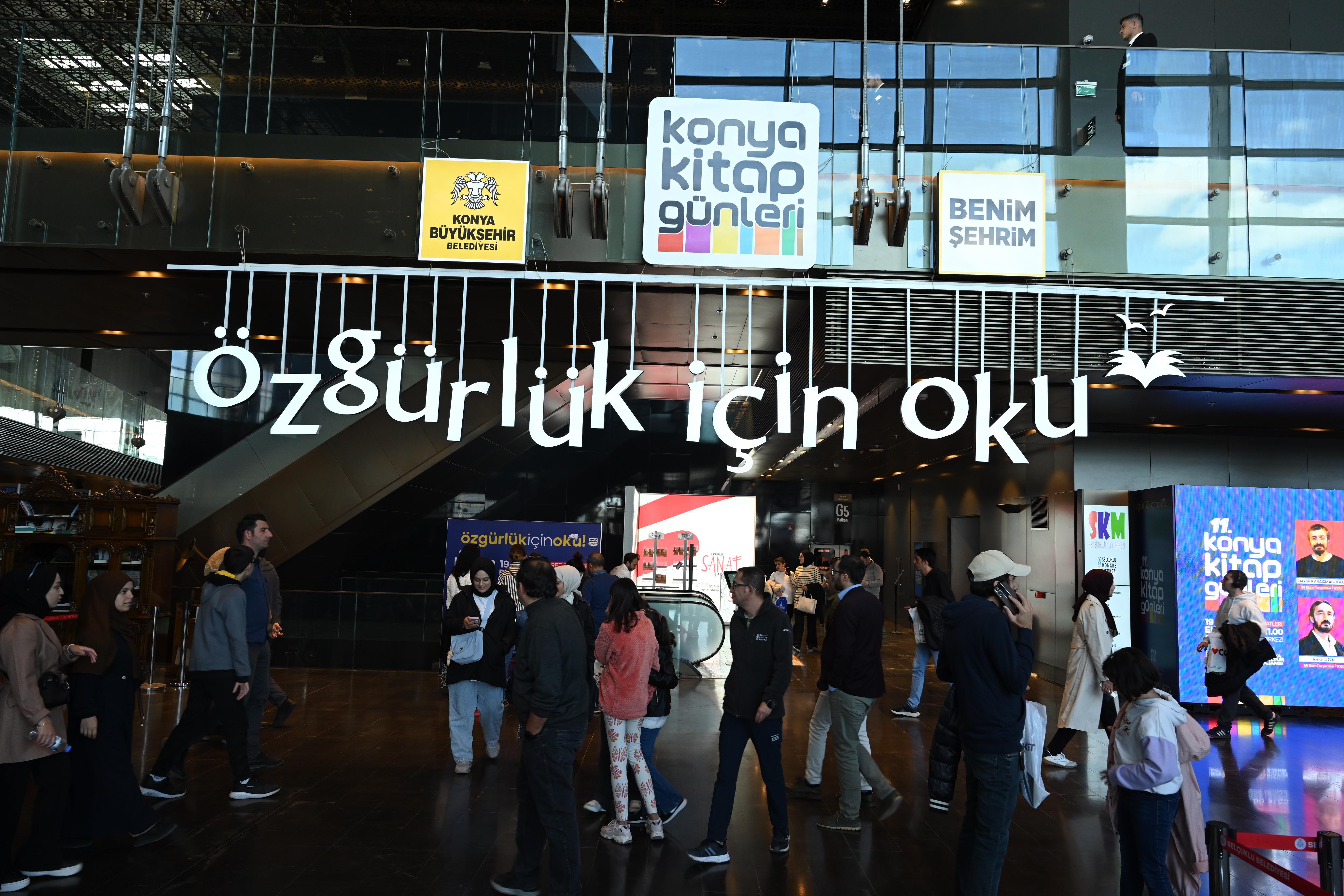 11. KONYA KİTAP GÜNLERİ KAPILARINI AÇTI