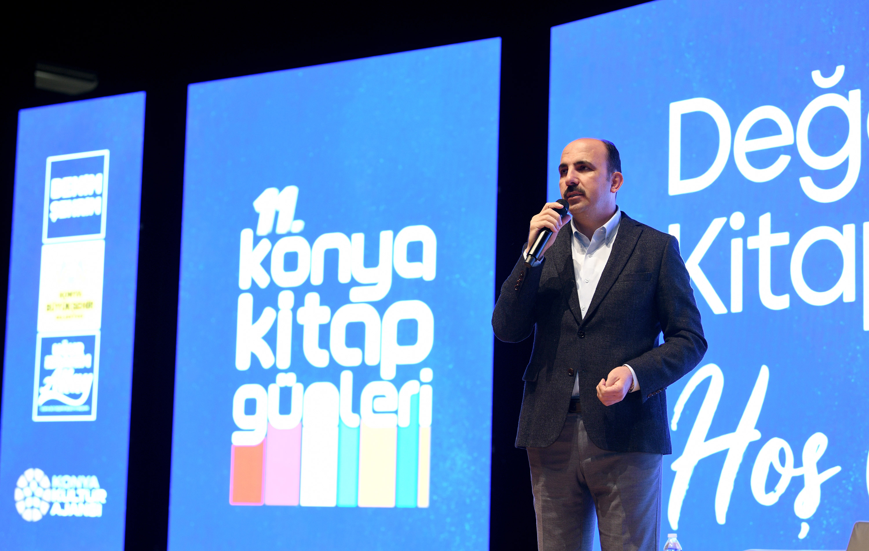 KONYA KİTAP GÜNLERİ 7’DEN 70’E HER KESİMDEN YOĞUN İLGİ GÖRÜYOR