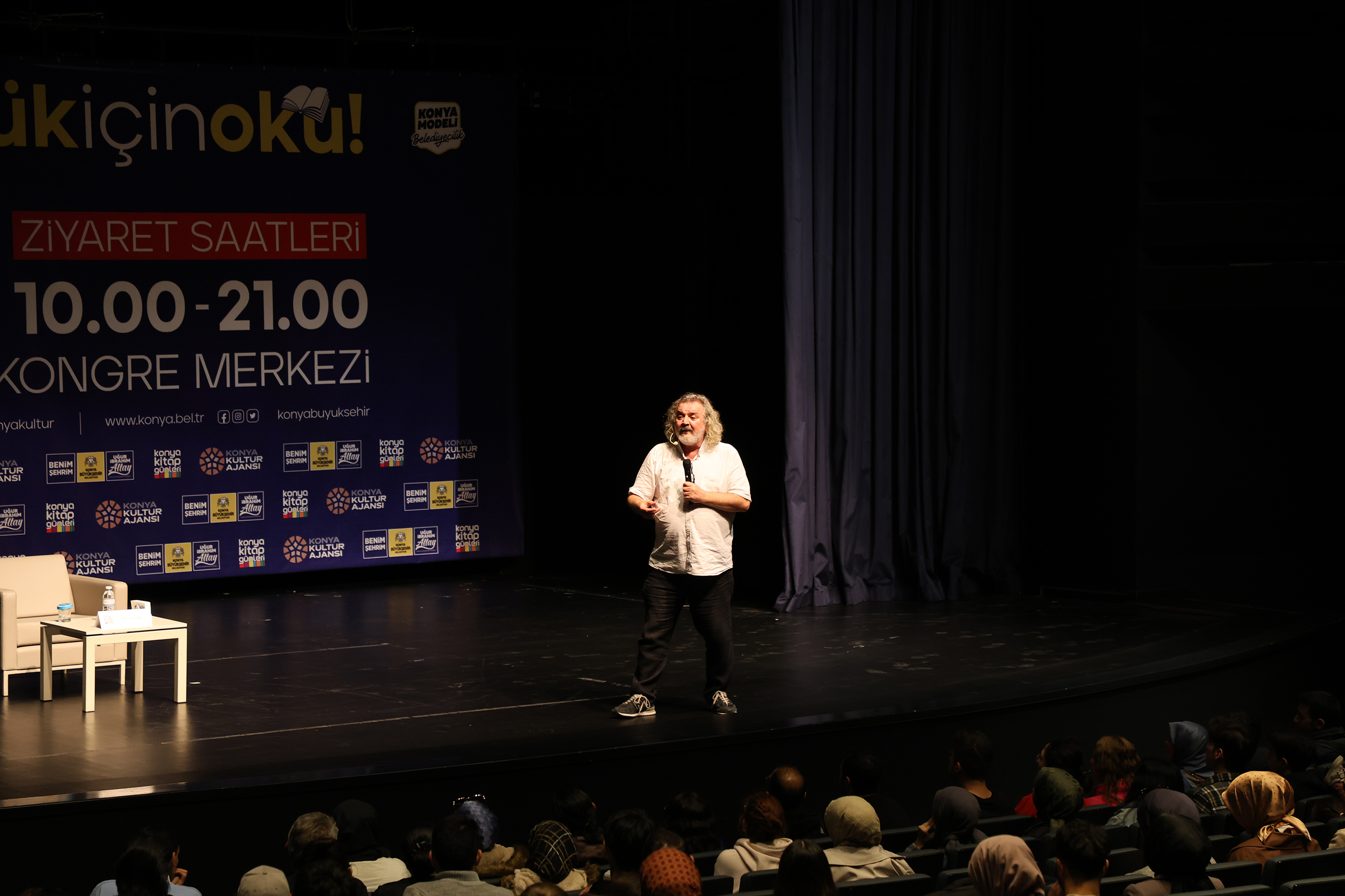 BAŞKAN ALTAY: “KONYA KİTAP GÜNLERİ BİR KÜLTÜR ŞÖLENİNE DÖNÜŞMÜŞ DURUMDA”
