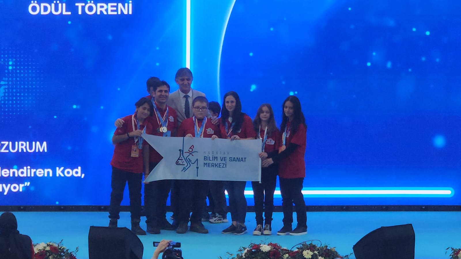 KAPSÜL TEKNOLOJİ PLATFORMU’NUN DESTEKLEDİĞİ TAKIMLAR, 16. MEB ROBOTİK YARIŞMASI'NDAN 5 ÖDÜLLE DÖNDÜ
