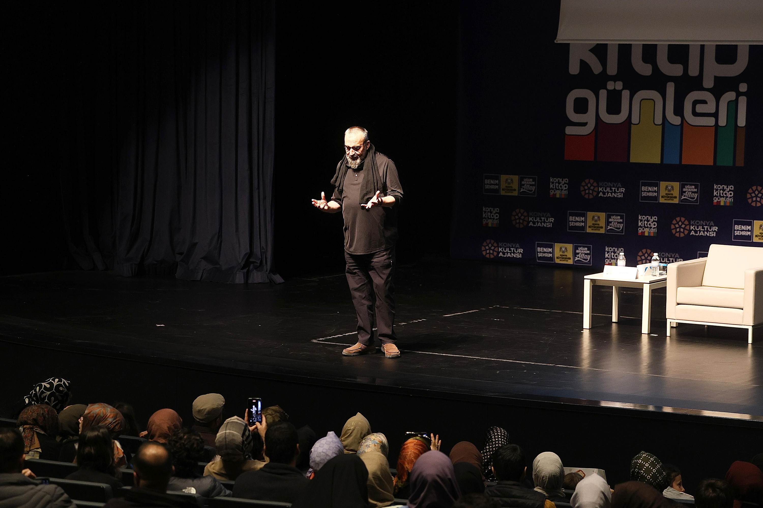 11. KONYA KİTAP GÜNLERİ YÜZBİNLERCE KİTAPSEVERİ BİR ARAYA GETİRDİ