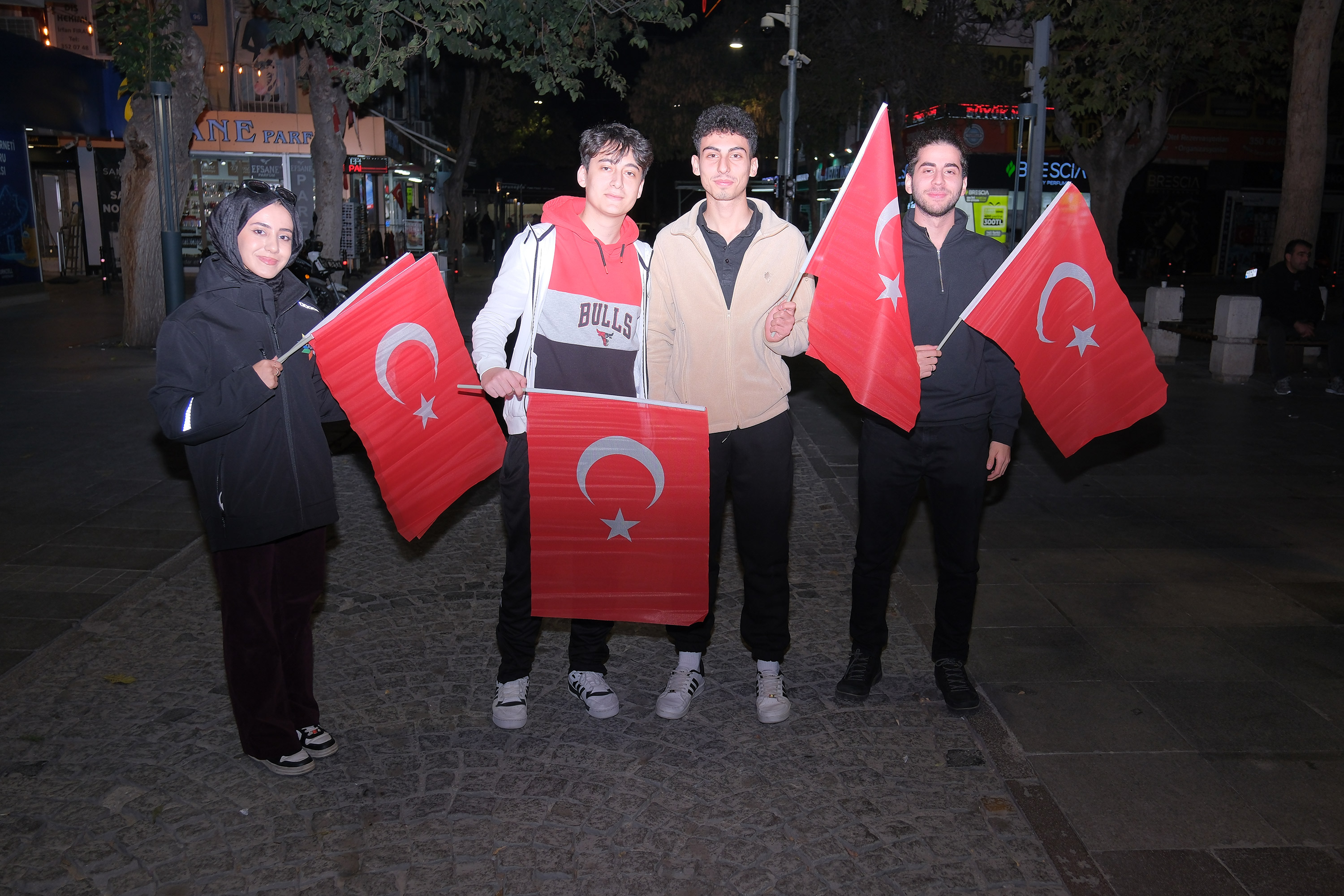 BÜYÜKŞEHİR GENÇLİK MECLİSİ’NDEN CUMHURİYET BAYRAMI’NDA ANLAMLI ETKİNLİK