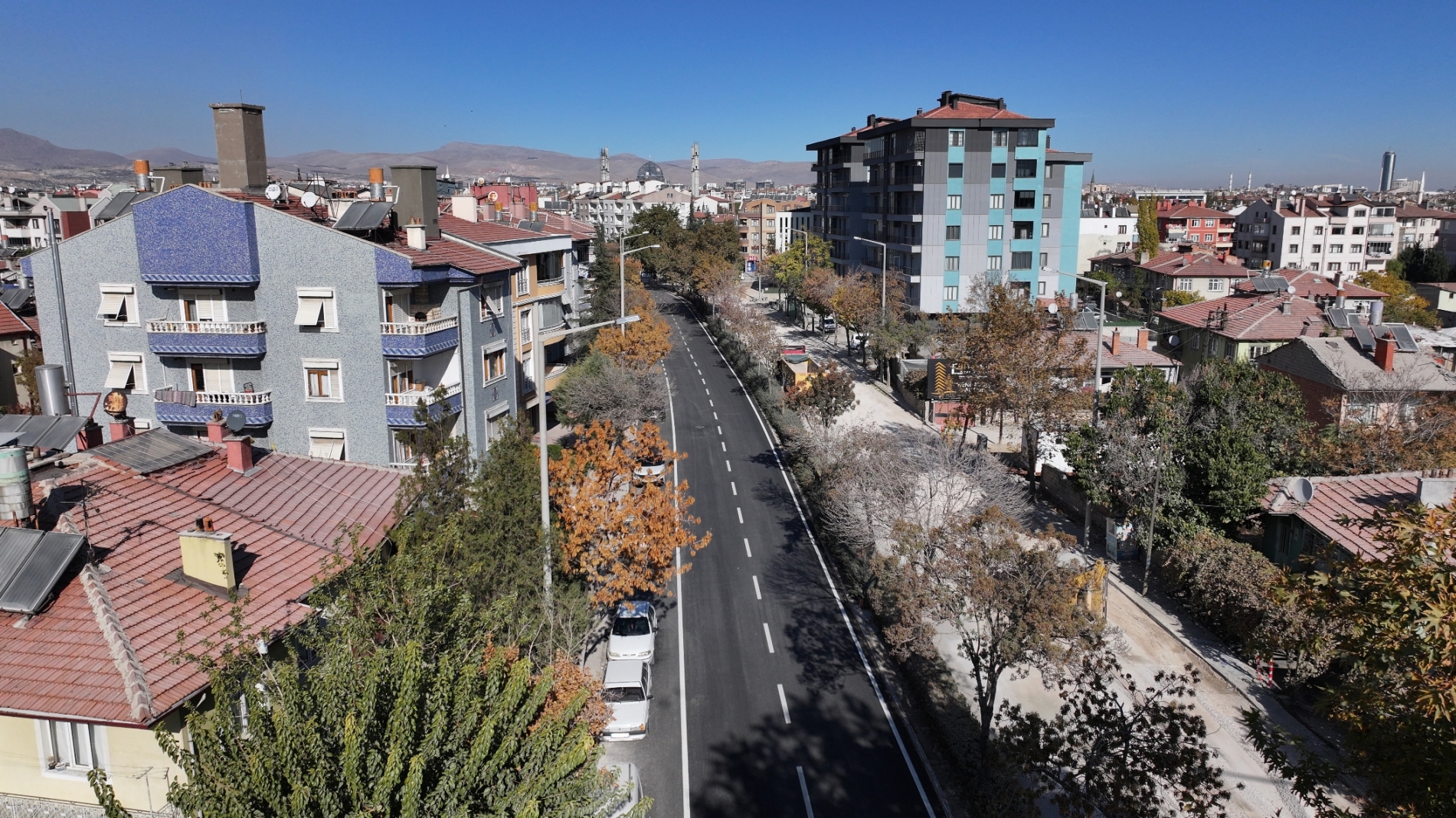 KONYA BÜYÜKŞEHİR PİREBİ MAHALLESİ AHMET ÖZCAN CADDESİ’NDE ALTYAPIYI YENİLİYOR