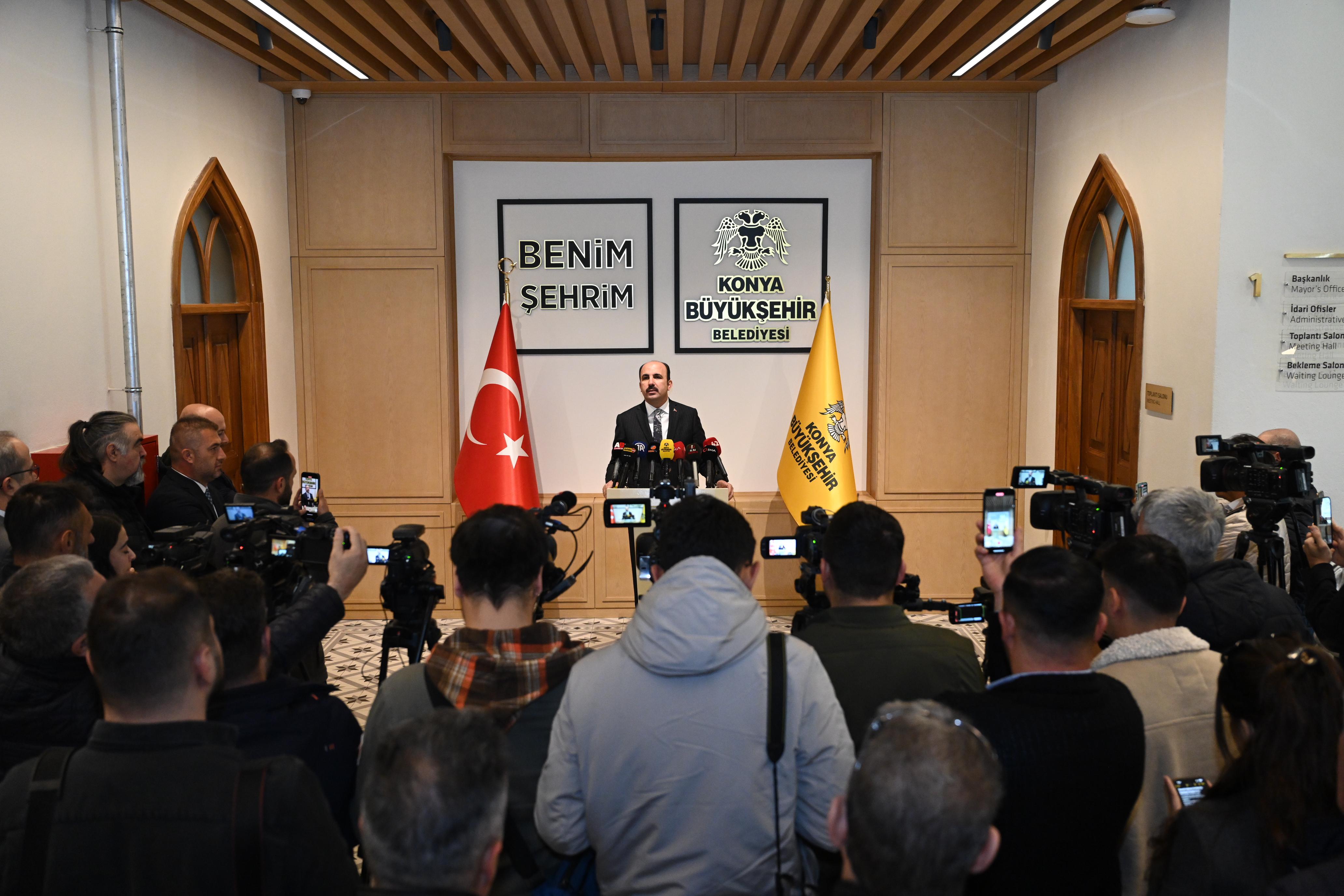 BAŞKAN ALTAY: “POLEMİK İÇİNDE OLAN BELEDİYE BAŞKANLARIMIZI HİZMET ÜRETMEYE DAVET EDİYORUM”