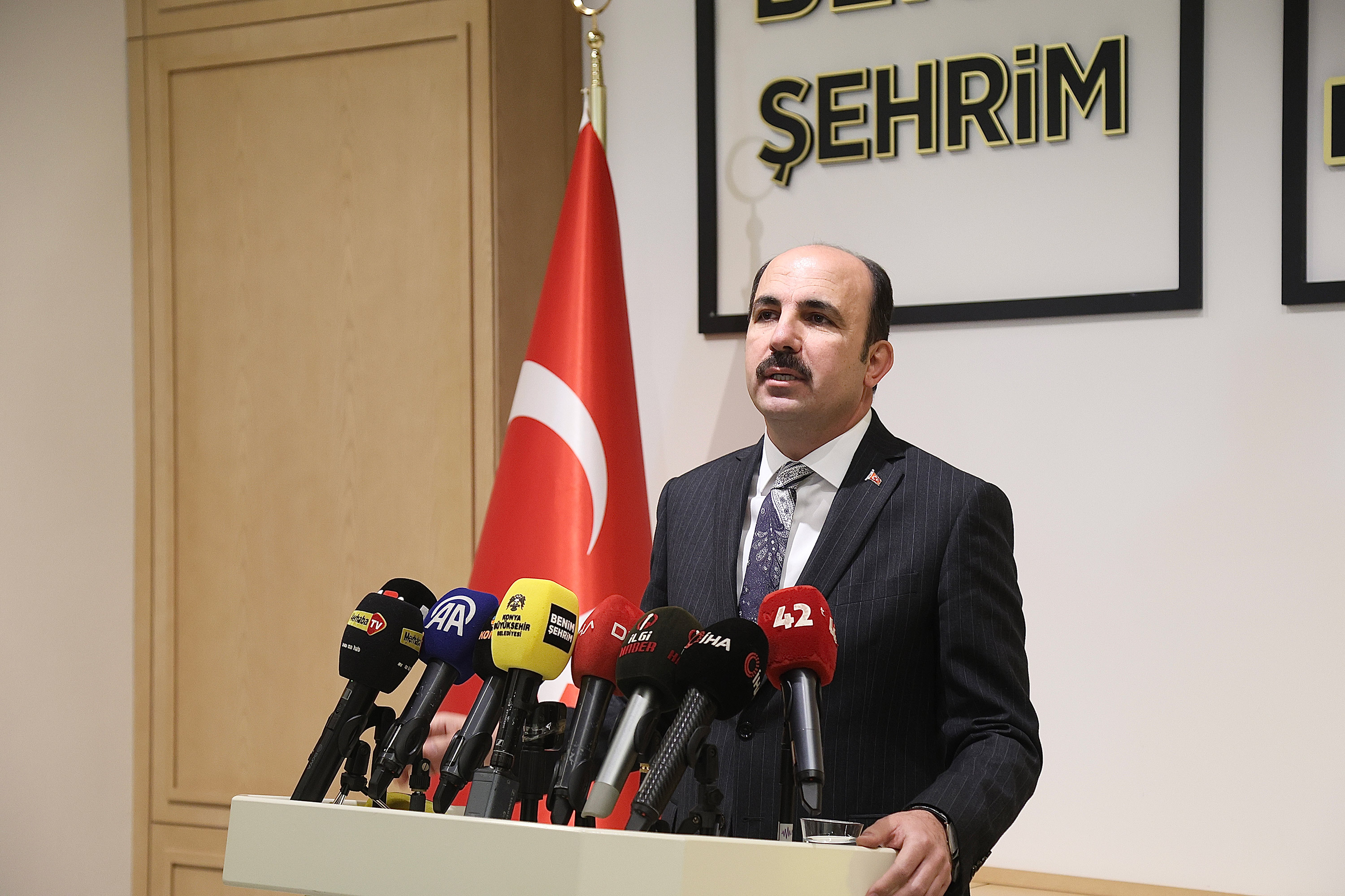 BAŞKAN ALTAY: “POLEMİK İÇİNDE OLAN BELEDİYE BAŞKANLARIMIZI HİZMET ÜRETMEYE DAVET EDİYORUM”