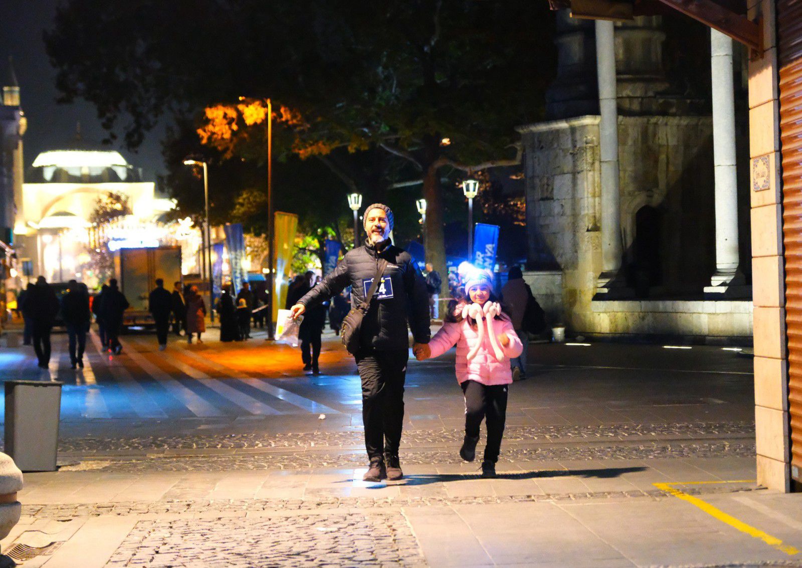KONYA'DA AİLELER GECE ORYANTİRİNGİ HEYECANI YAŞADI