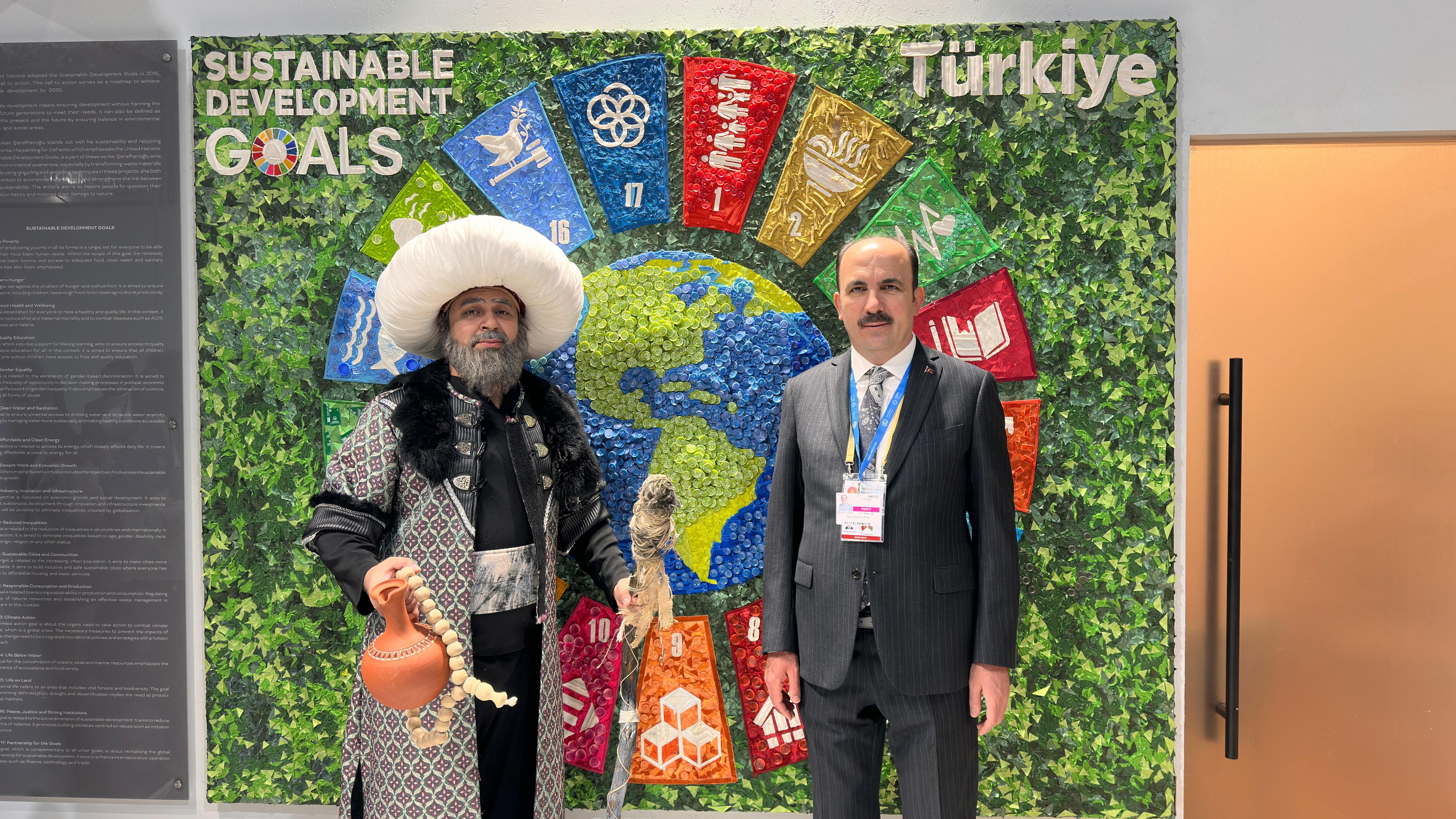 KONYA BÜYÜKŞEHİR, BM İKLİM DEĞİŞİKLİĞİ ZİRVESİNDE TEMSİLİ NASREDDİN HOCA İLE KONYA TANITIMI YAPTI
