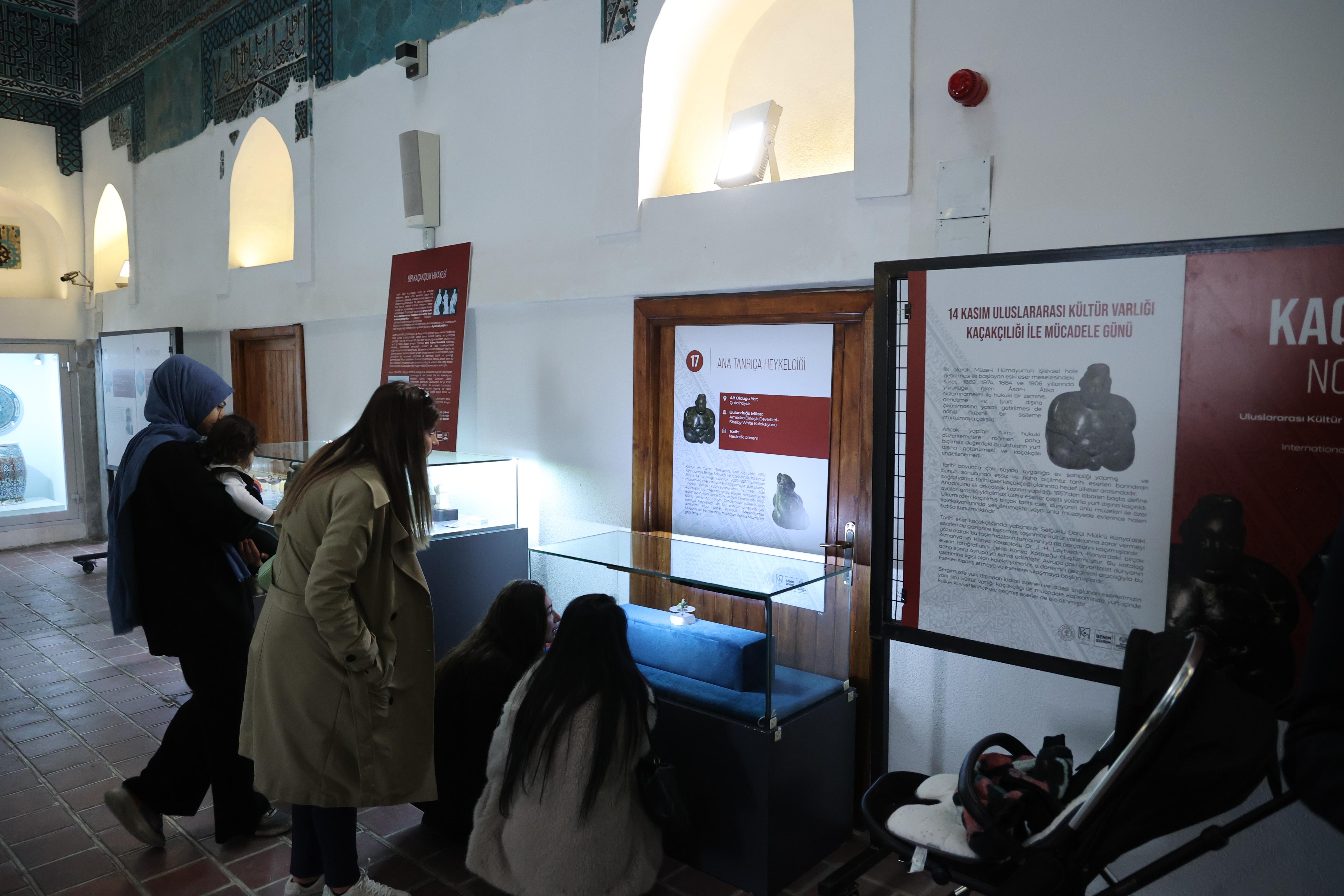 ÇATALHÖYÜK’TEN YURT DIŞINA KAÇIRILAN 8 BİN YILLIK HEYKELCİK AİT OLDUĞU TOPRAKLARA GERİ DÖNDÜ