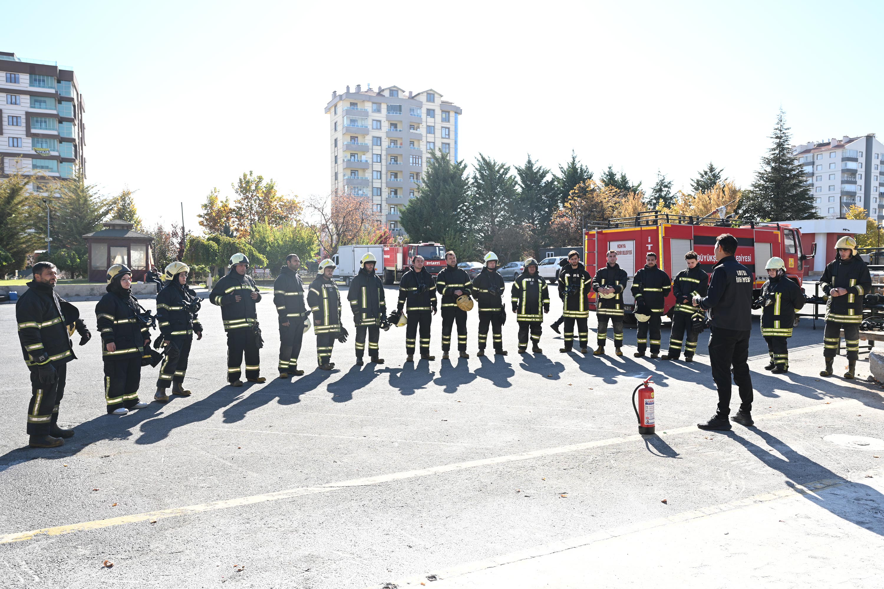 KONYA BÜYÜKŞEHİR’İN “GÖNÜLLÜ İTFAİYECİLİK PROJESİ” ÖRNEK OLUYOR