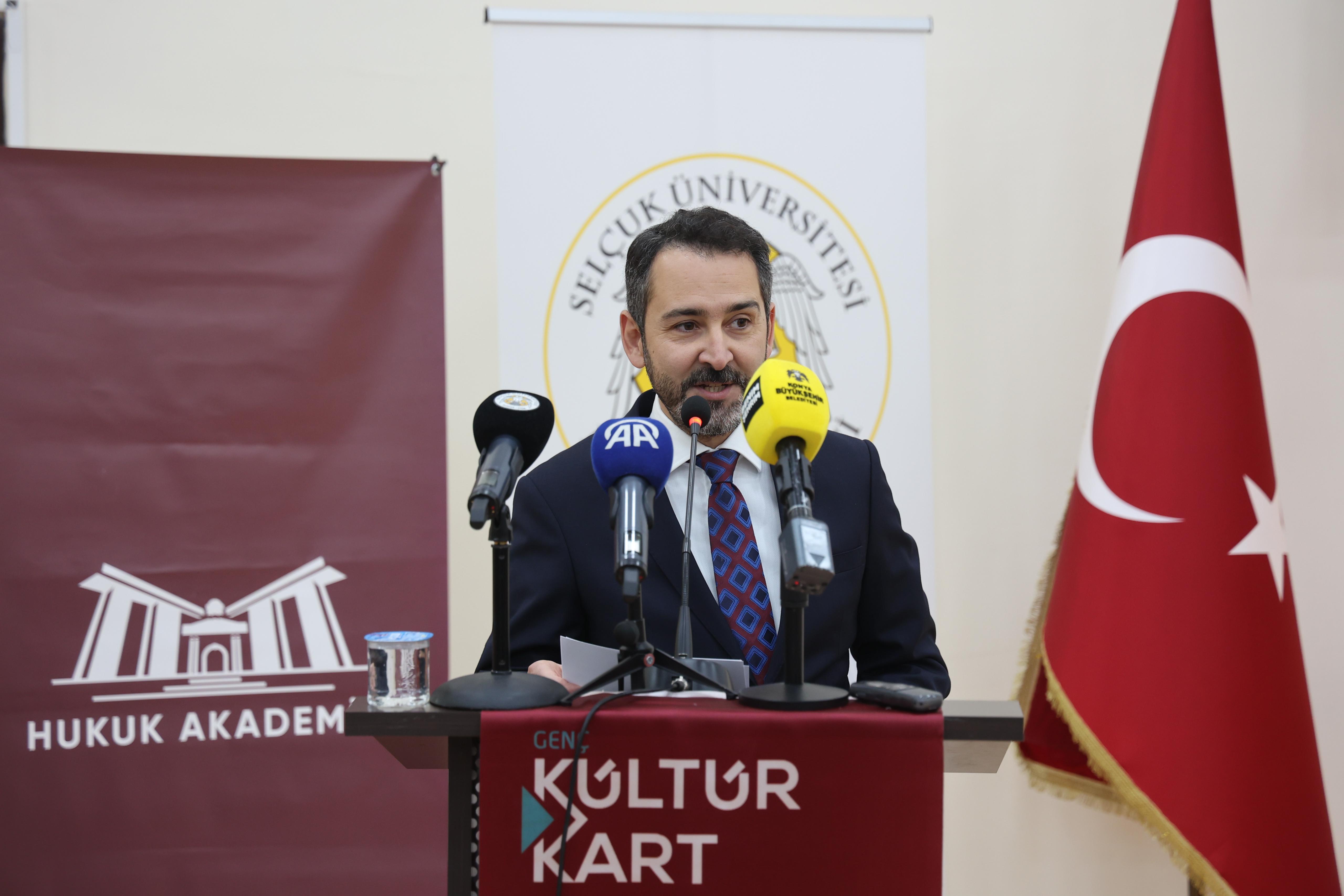PROF. DR. ŞENTOP: “FİLİSTİN, GAZZE VE KUDÜS 2. DÜNYA SAVAŞI SONRASI TAHKİM EDİLEN DÜNYA DÜZENİNİN ANAHTAR KELİMELERİDİR”