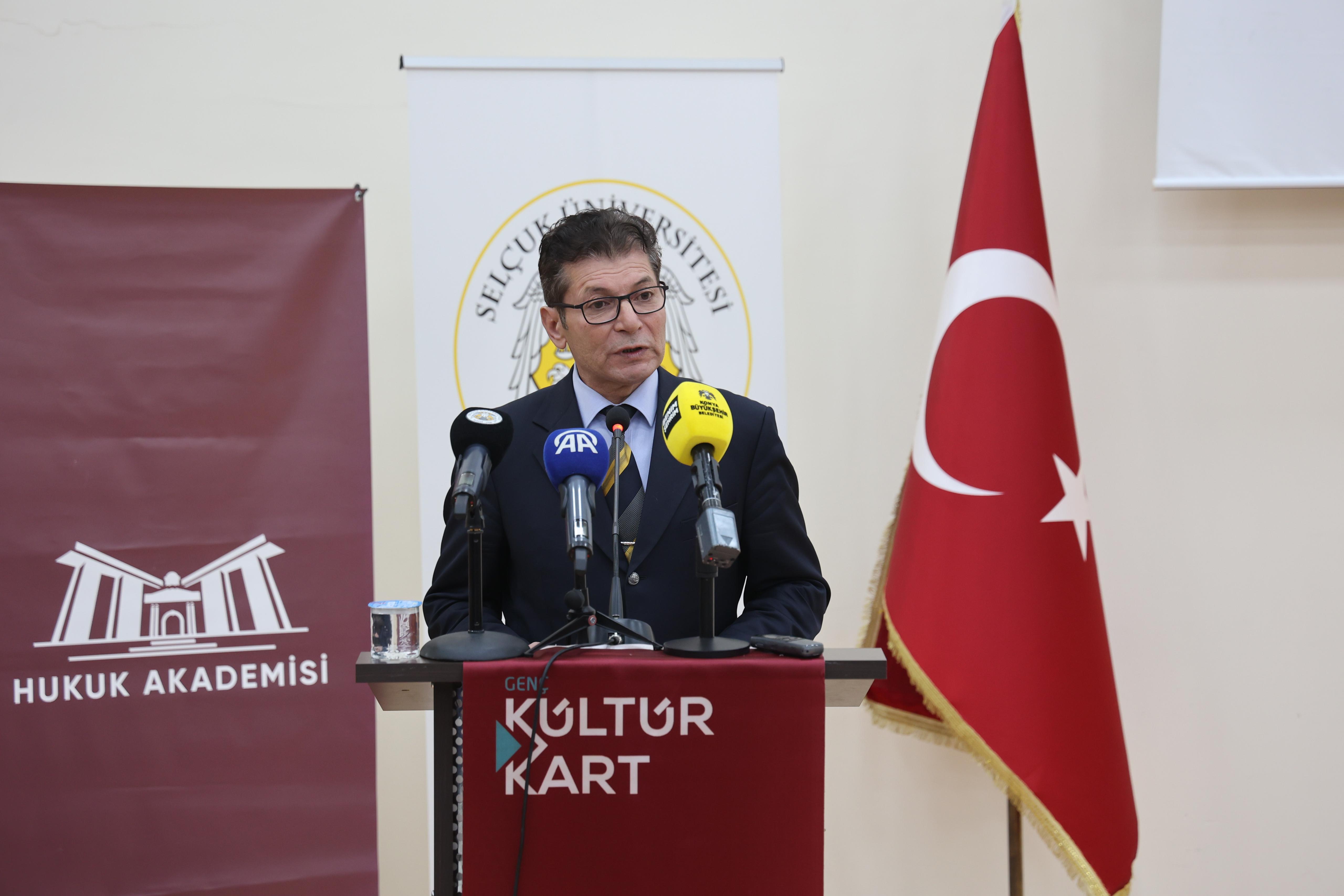 PROF. DR. ŞENTOP: “FİLİSTİN, GAZZE VE KUDÜS 2. DÜNYA SAVAŞI SONRASI TAHKİM EDİLEN DÜNYA DÜZENİNİN ANAHTAR KELİMELERİDİR”