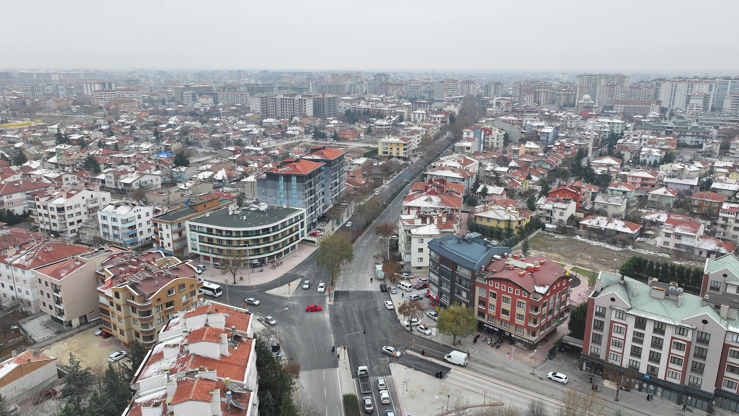 BAŞKAN ALTAY: “AHMET ÖZCAN CADDESİ’NDE 2,6 KM’LİK SICAK ASFALT ÇALIŞMASINI TAMAMLADIK”