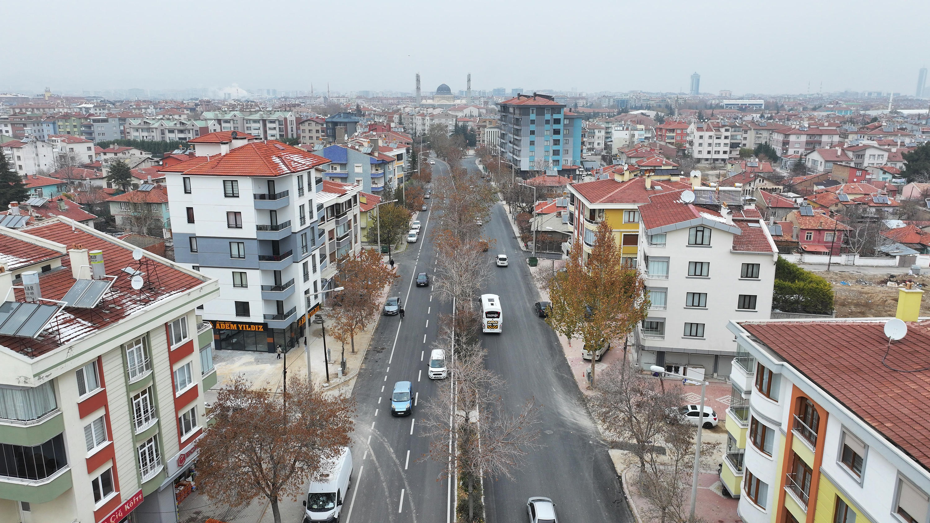 BAŞKAN ALTAY: “AHMET ÖZCAN CADDESİ’NDE 2,6 KM’LİK SICAK ASFALT ÇALIŞMASINI TAMAMLADIK”