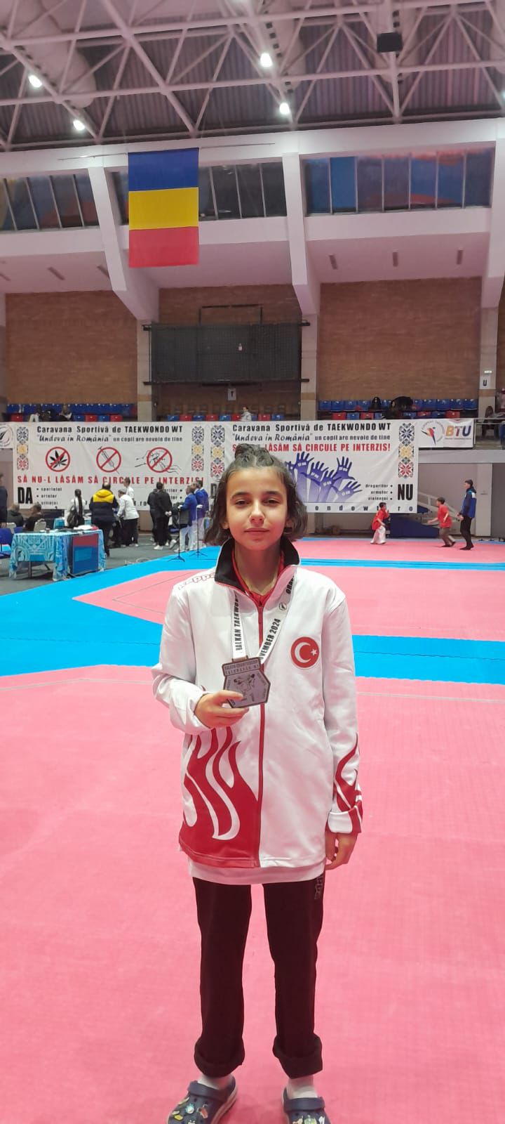 BÜYÜKŞEHİR BELEDİYESPORLU FATMA AZRA BALKAN ŞAMPİYONU OLDU