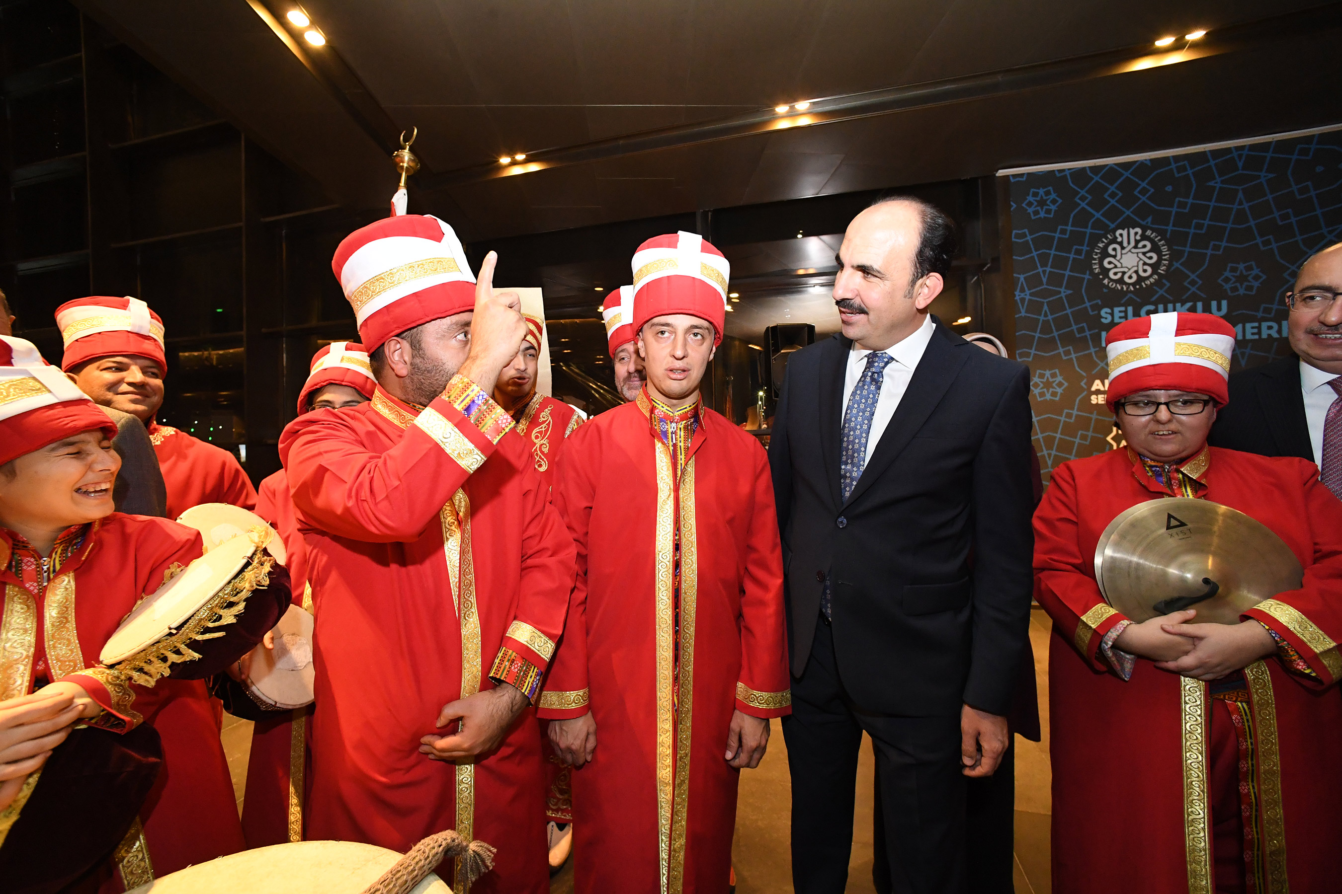 BAŞKAN ALTAY: “MÜCADELELERİYLE İLHAM VEREN ENGELLİ KARDEŞLERİMİN 3 ARALIK DÜNYA ENGELLİLER GÜNÜ’NÜ KUTLUYORUM”
