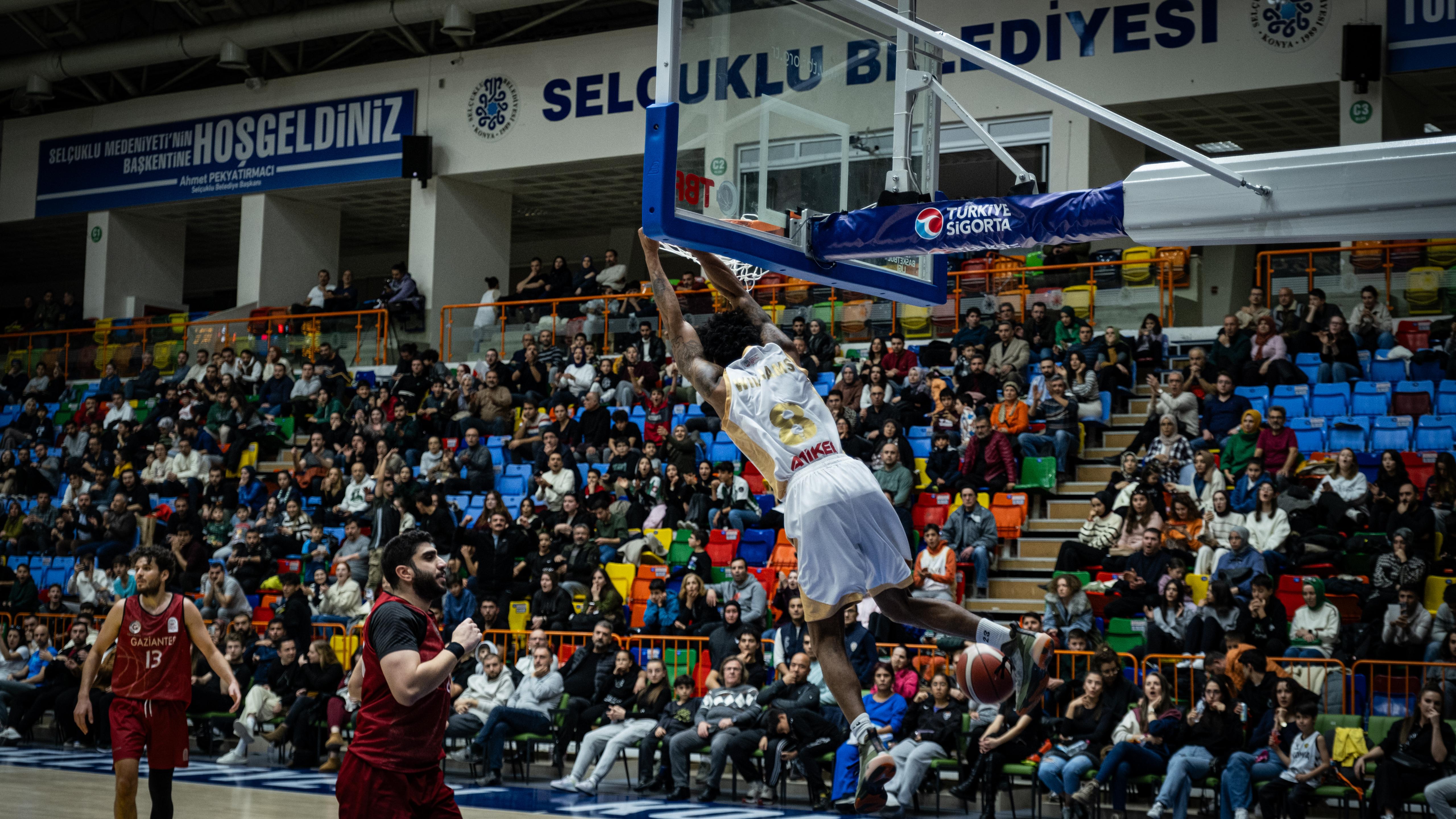KONYA BÜYÜKŞEHİR BELEDİYESPOR, GAZİANTEP BASKETBOL’A ŞANS TANIMADI