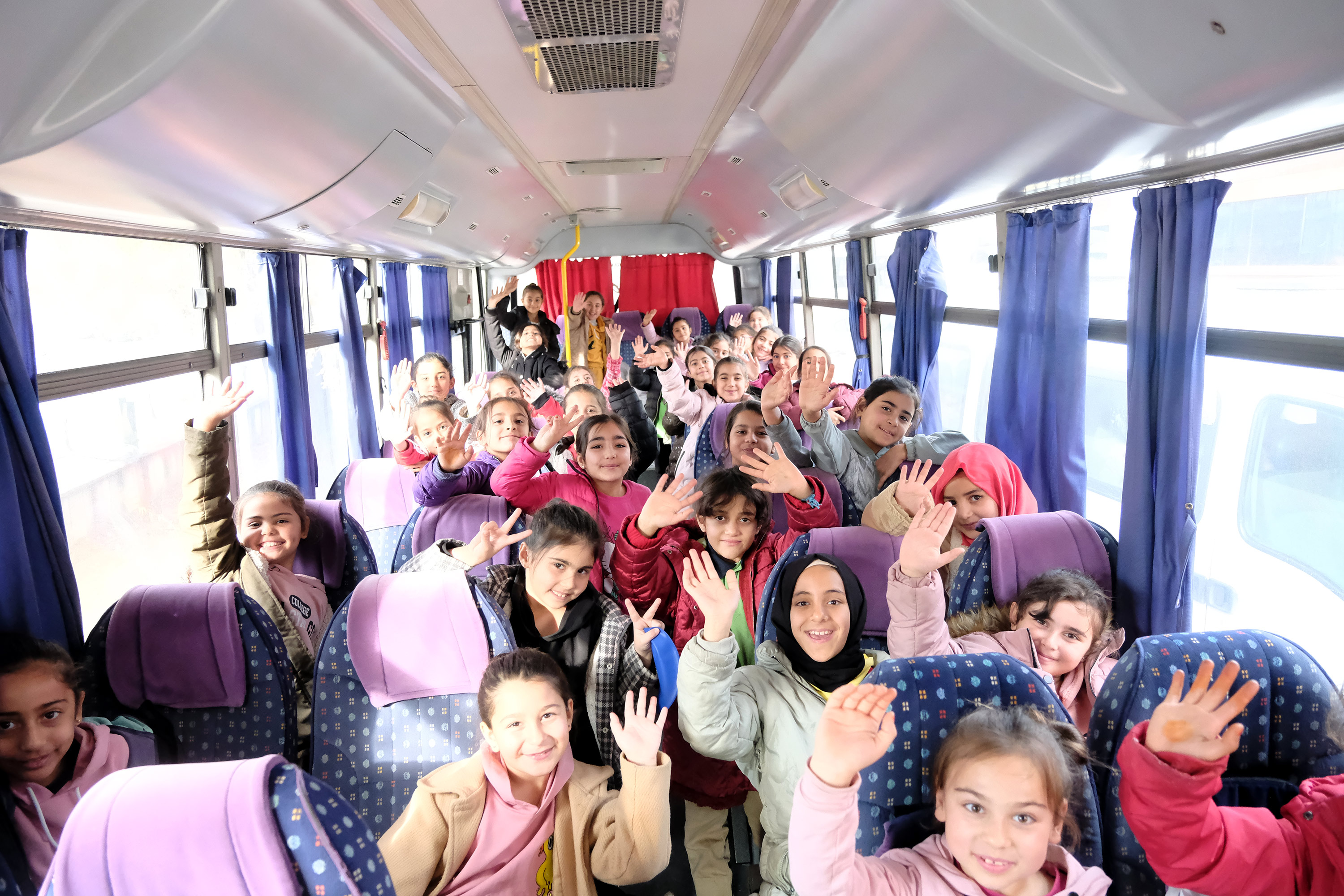 BAŞKAN ALTAY: “SAĞLIKLI BİR GELECEK İÇİN 8.500 İLKOKUL ÖĞRENCİMİZE YÜZME ÖĞRETİYORUZ”
