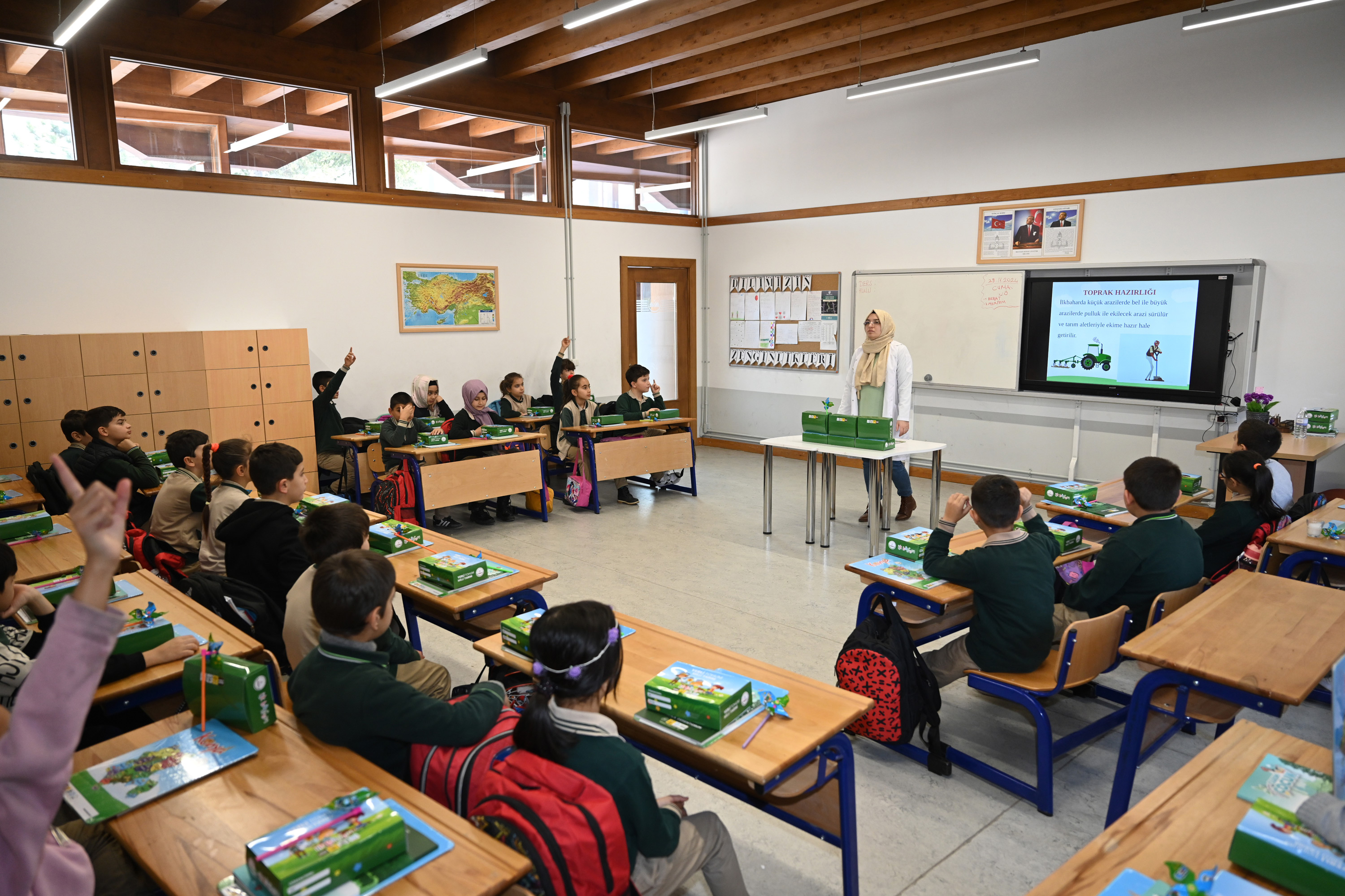 TARIM ŞEHRİ KONYA'NIN ÇOCUKLARI ÇİFTÇİLİĞİ ÖĞRENİYOR