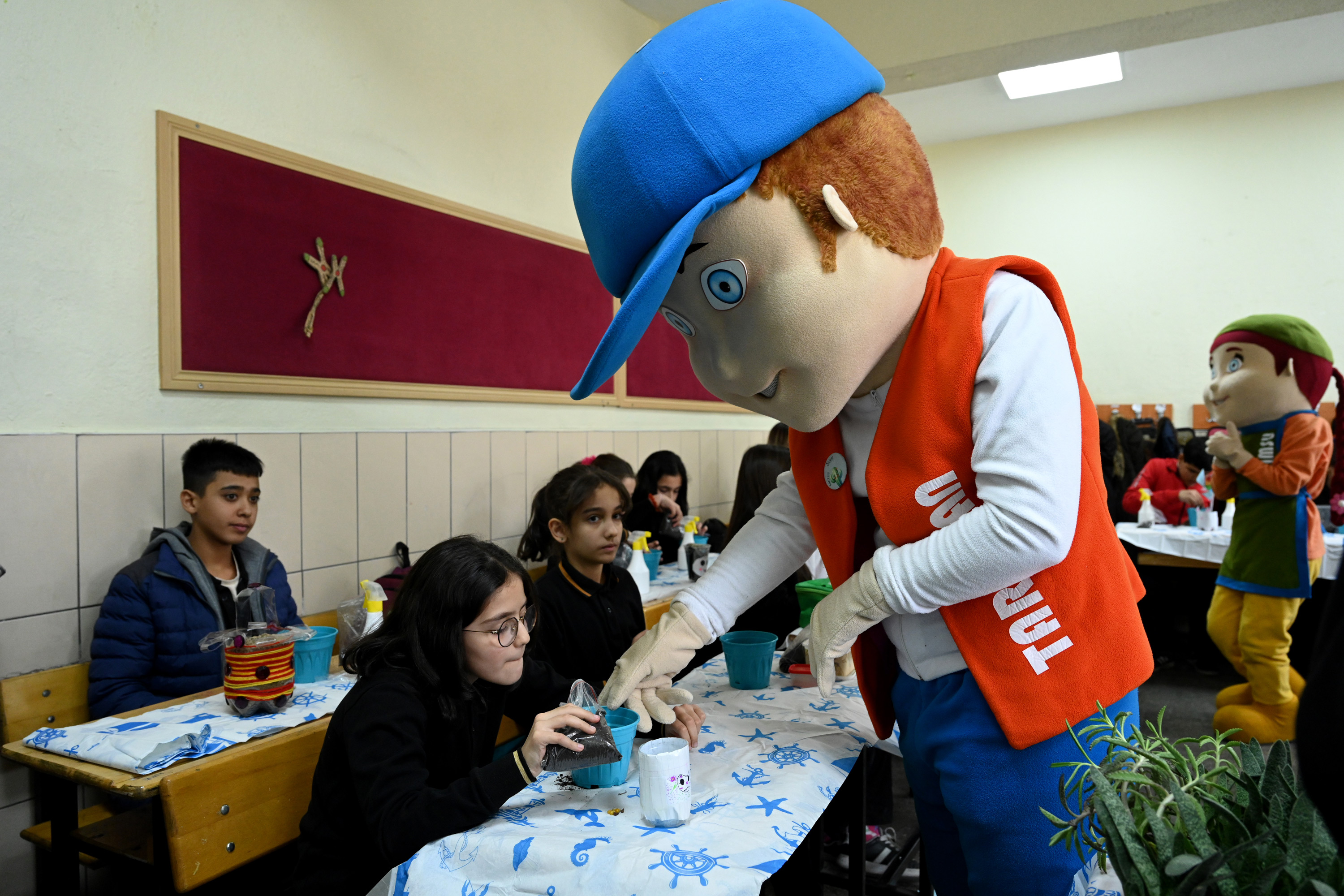 TARIM ŞEHRİ KONYA'NIN ÇOCUKLARI ÇİFTÇİLİĞİ ÖĞRENİYOR