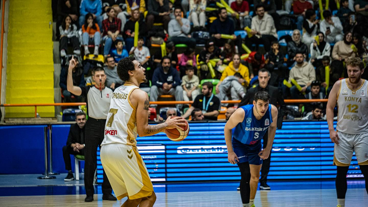 KONYA BÜYÜKŞEHİR BELEDİYESPOR İÇ SAHADA HATA YAPMADI