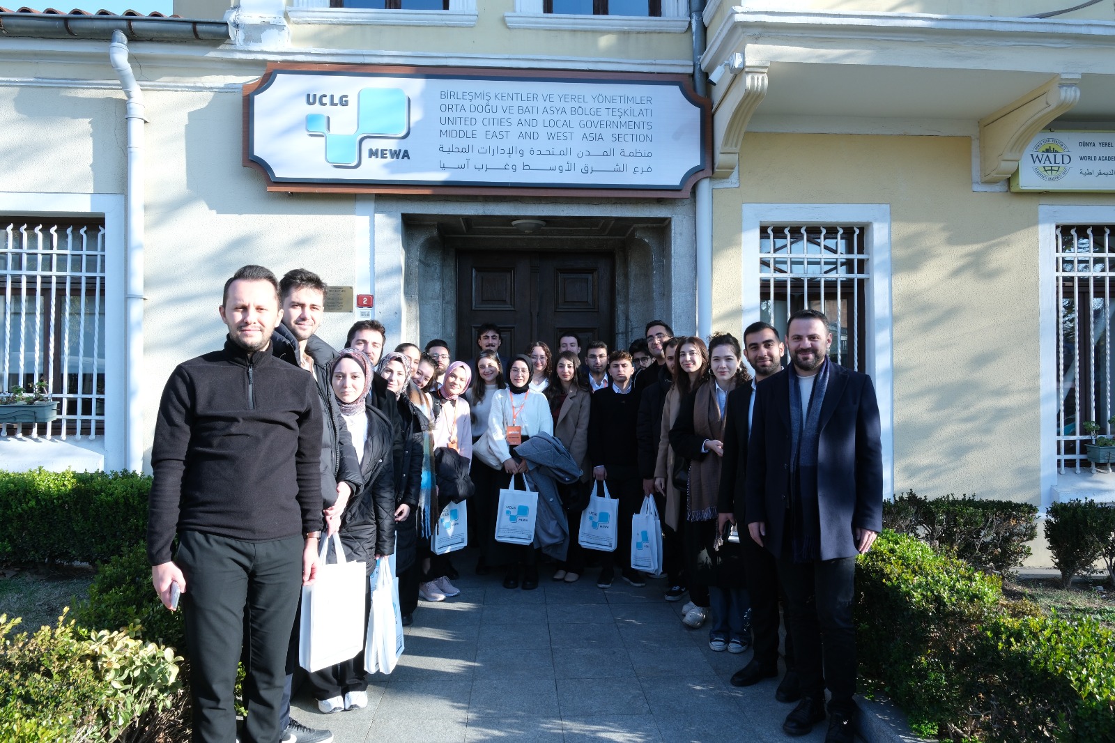 ÖĞRENCİLER “DİPLOMASİ360” İLE İSTANBUL’DA ÇEŞİTLİ KURUMLARI ZİYARET ETTİ