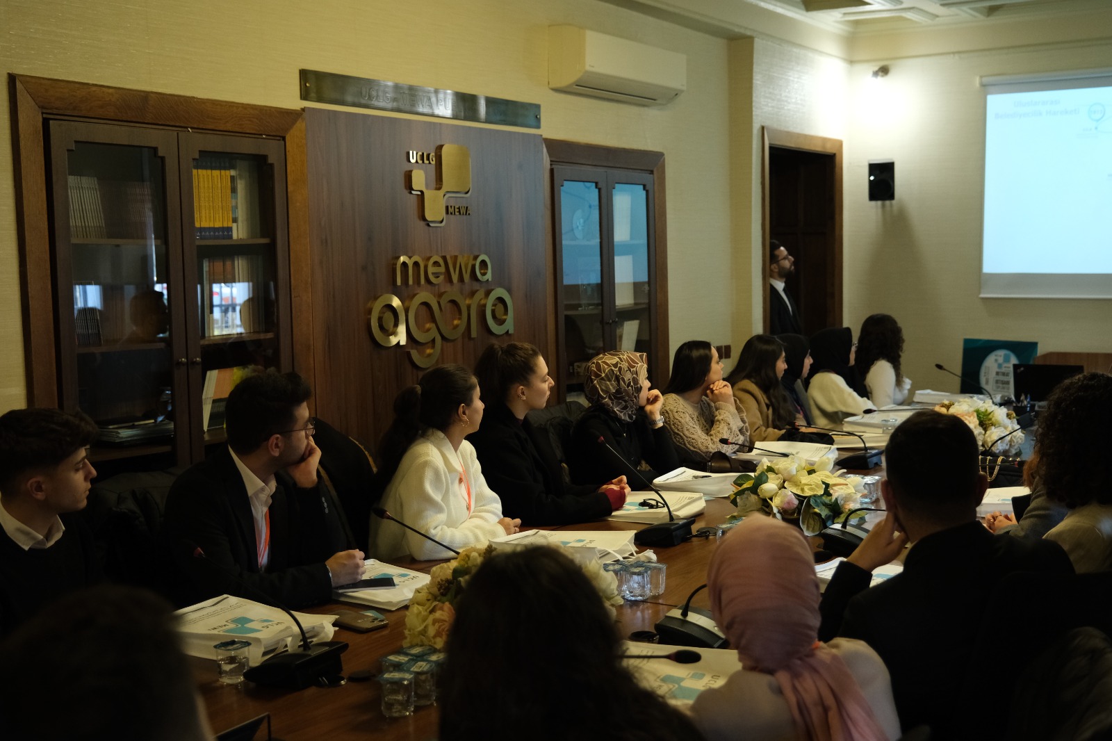 ÖĞRENCİLER “DİPLOMASİ360” İLE İSTANBUL’DA ÇEŞİTLİ KURUMLARI ZİYARET ETTİ