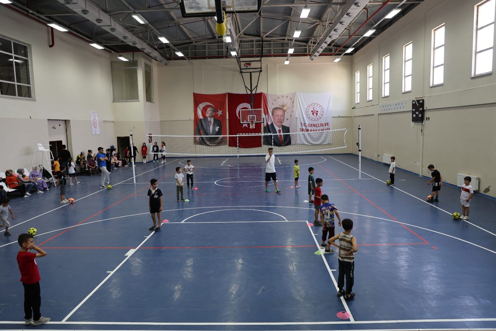 KONYA BÜYÜKŞEHİR 2024 YILINDA 220 BİN KİŞİYE SPOR HİZMETİ VERDİ