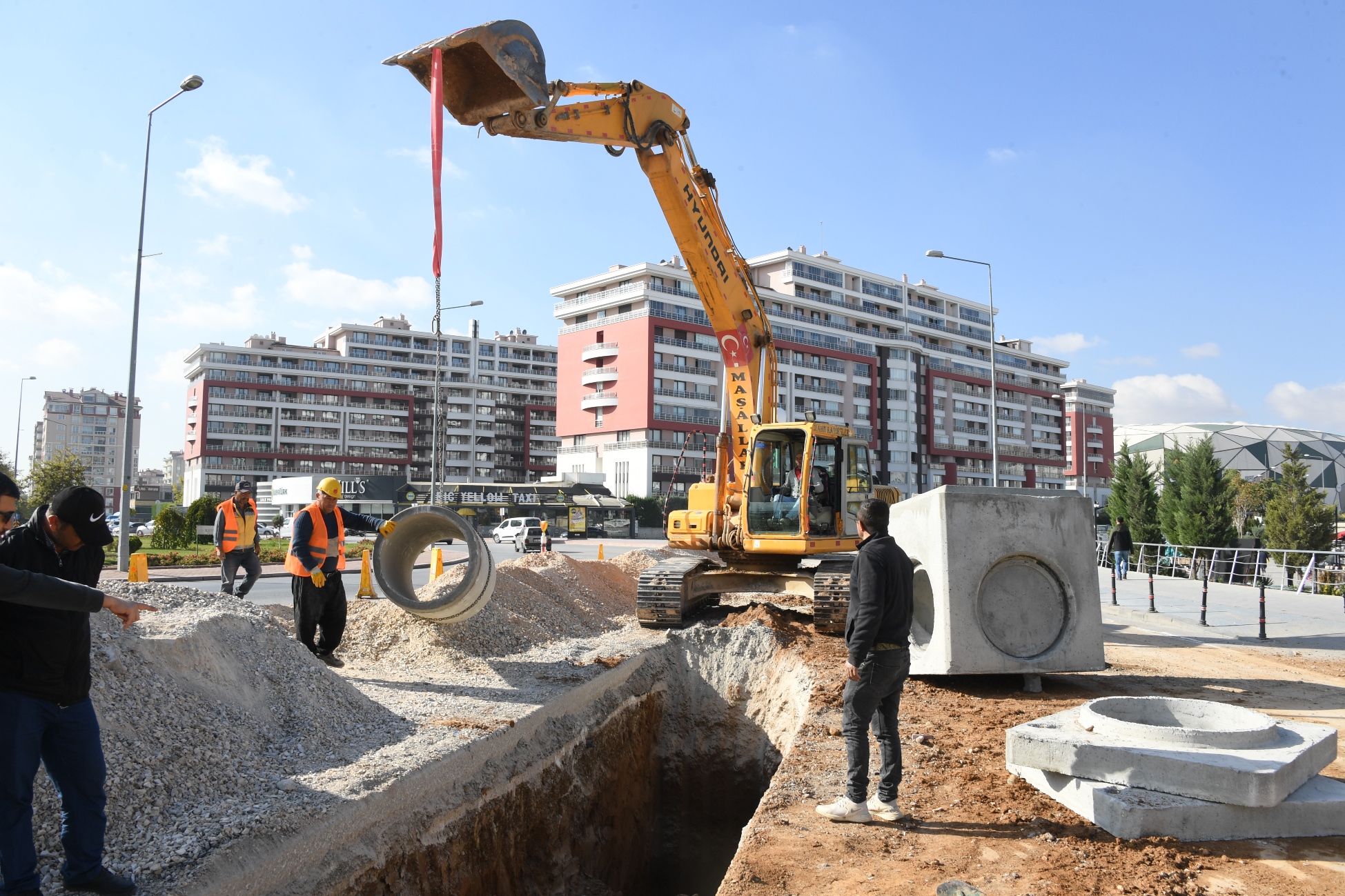 KONYA BÜYÜKŞEHİR 1 YILDA 574 KM YENİ ŞEBEKE HATTI YAPTI, 95 MİLYON METREKÜP ATIK SUYU ARITTI