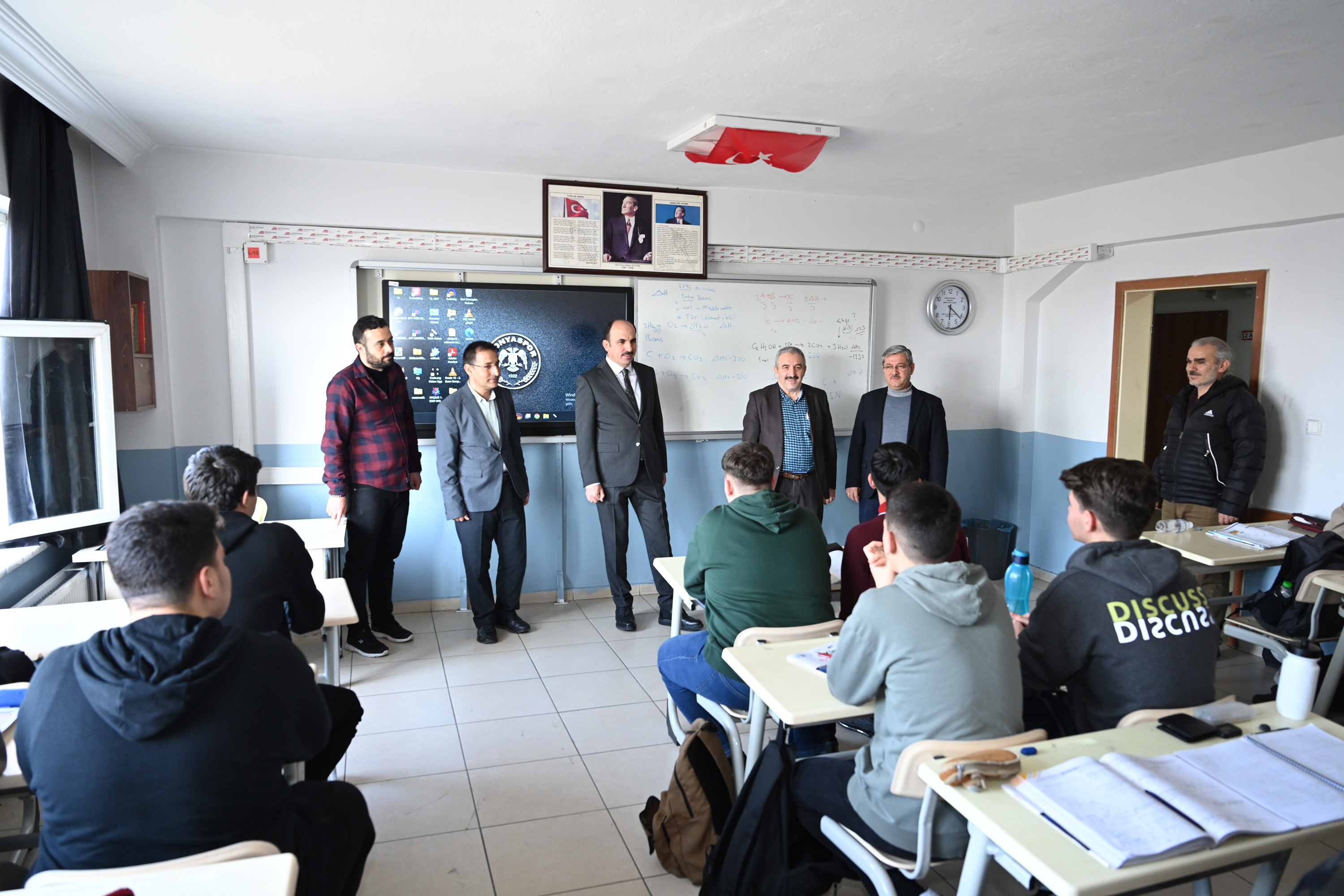 BAŞKAN ALTAY LİSE ÖĞRENCİLERİYLE BULUŞTU