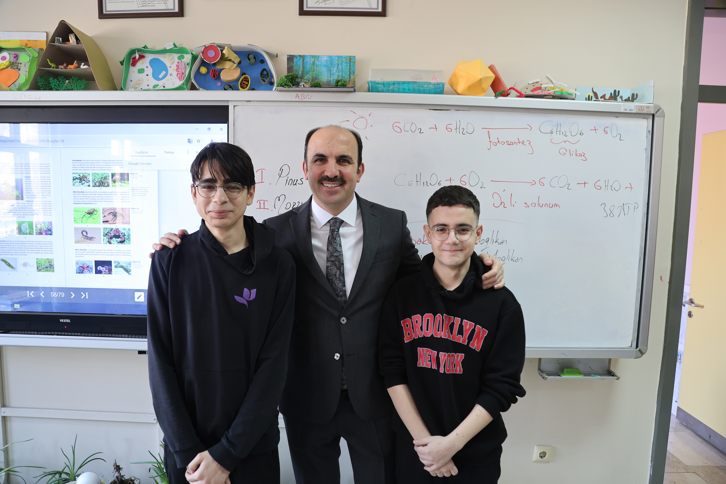 BAŞKAN ALTAY LİSE ÖĞRENCİLERİYLE BULUŞTU