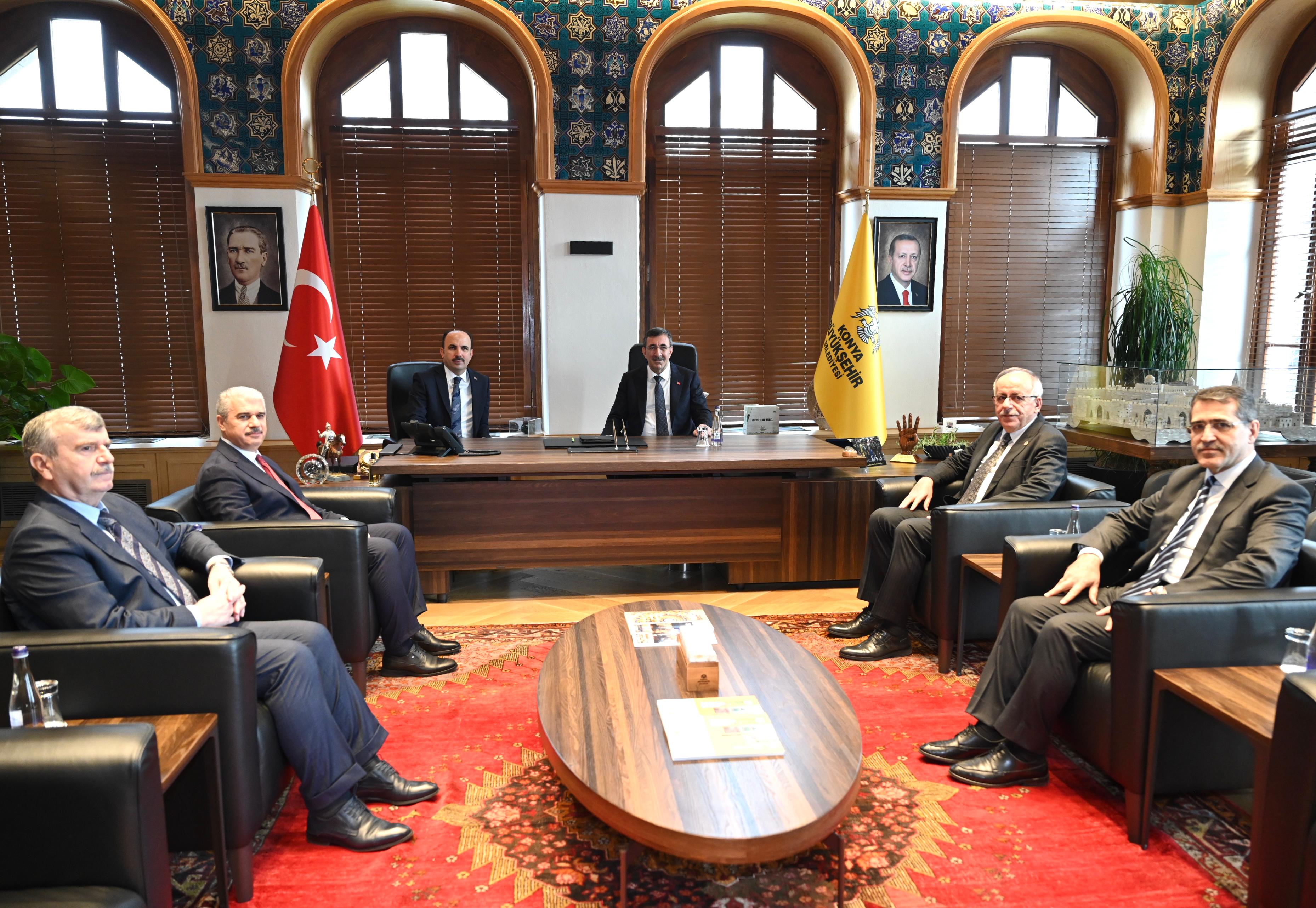 CUMHURBAŞKANI YARDIMCISI YILMAZ BAŞKAN ALTAY’I ZİYARET ETTİ