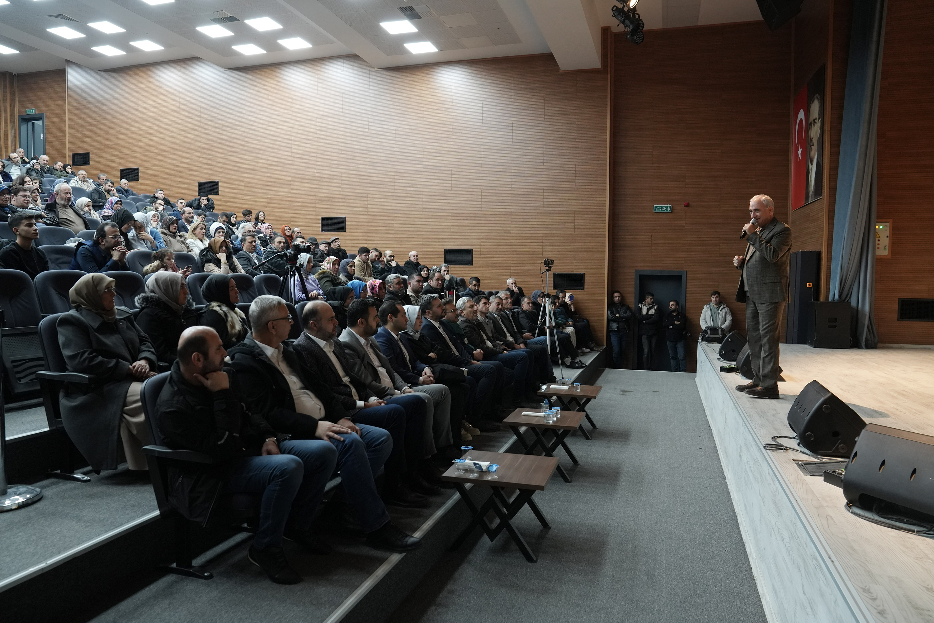 KONYA BÜYÜKŞEHİR ŞEHİR KONFERANSLARI DEVAM EDİYOR