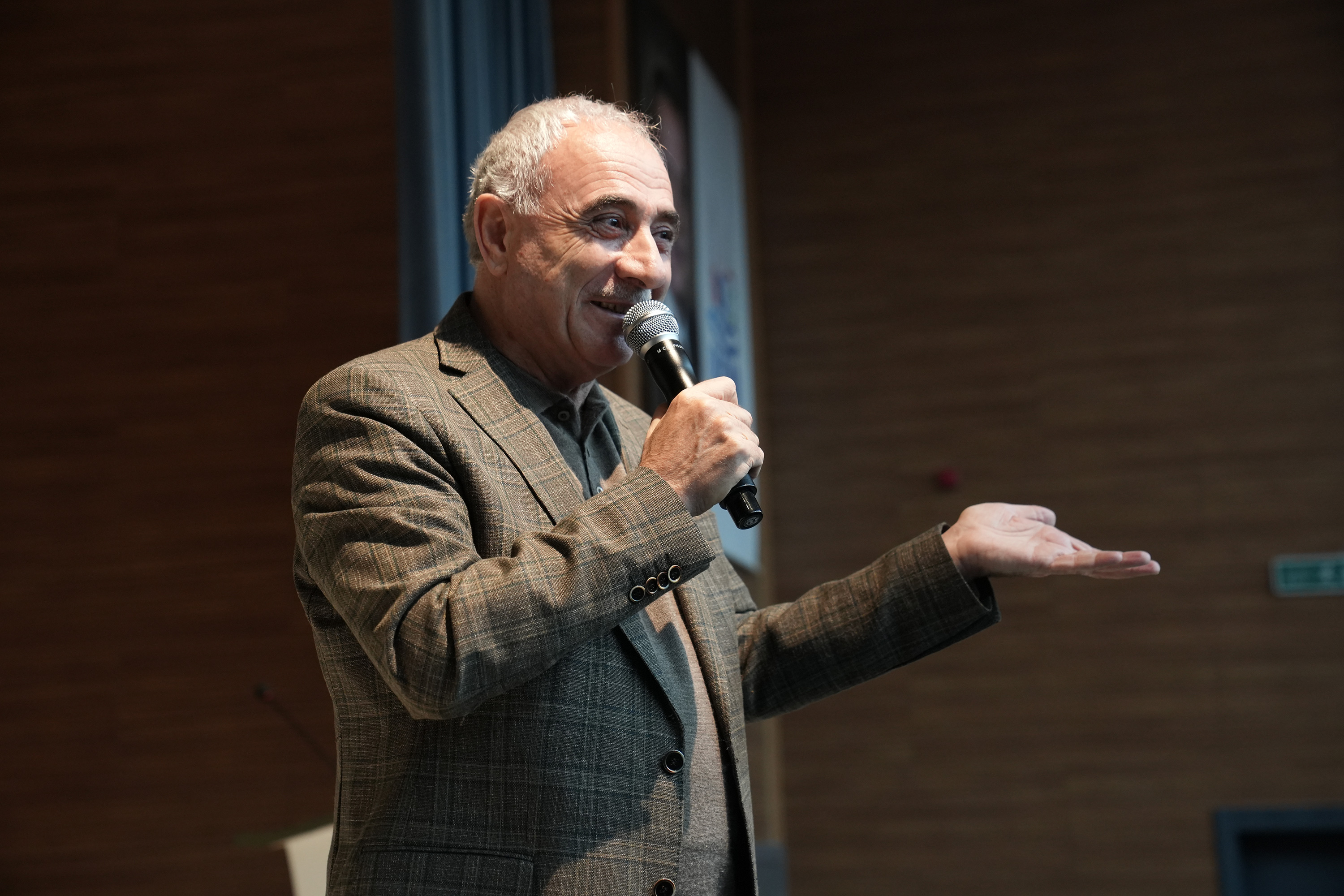 KONYA BÜYÜKŞEHİR ŞEHİR KONFERANSLARI DEVAM EDİYOR