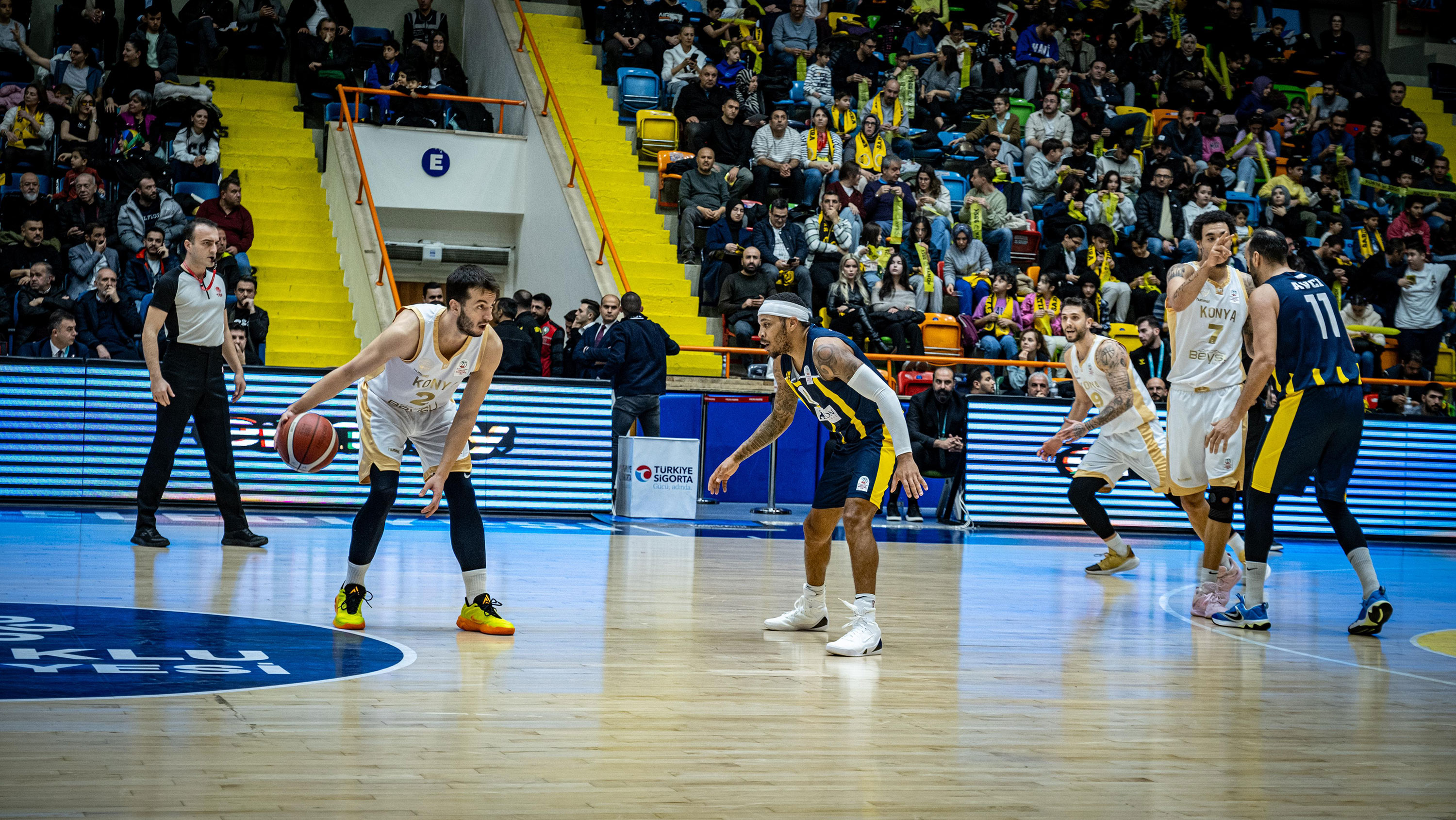 KONYA BÜYÜKŞEHİR BELEDİYESPOR PLAY-OFF YOLUNDAKİ MÜCADELEYİ KAZANDI