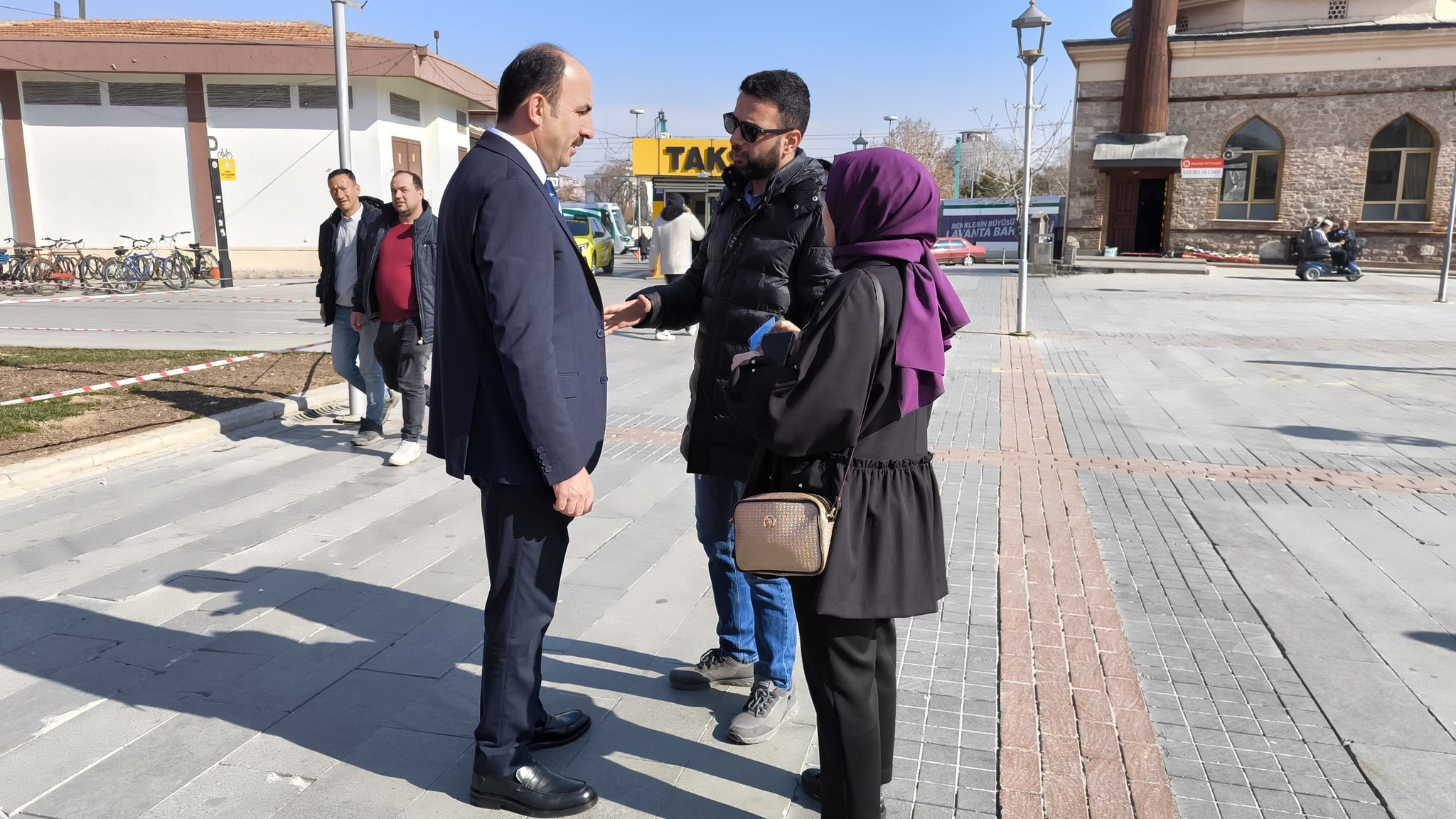 BAŞKAN ALTAY HACIVEYİSZADE CAMİİ’NDE VE KÜLTÜRPARK'TA VATANDAŞLARLA BULUŞTU