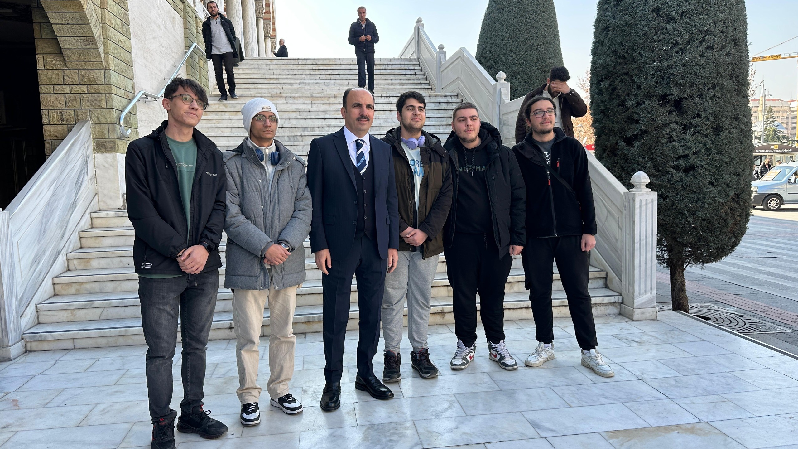 BAŞKAN ALTAY HACIVEYİSZADE CAMİİ’NDE VE KÜLTÜRPARK'TA VATANDAŞLARLA BULUŞTU