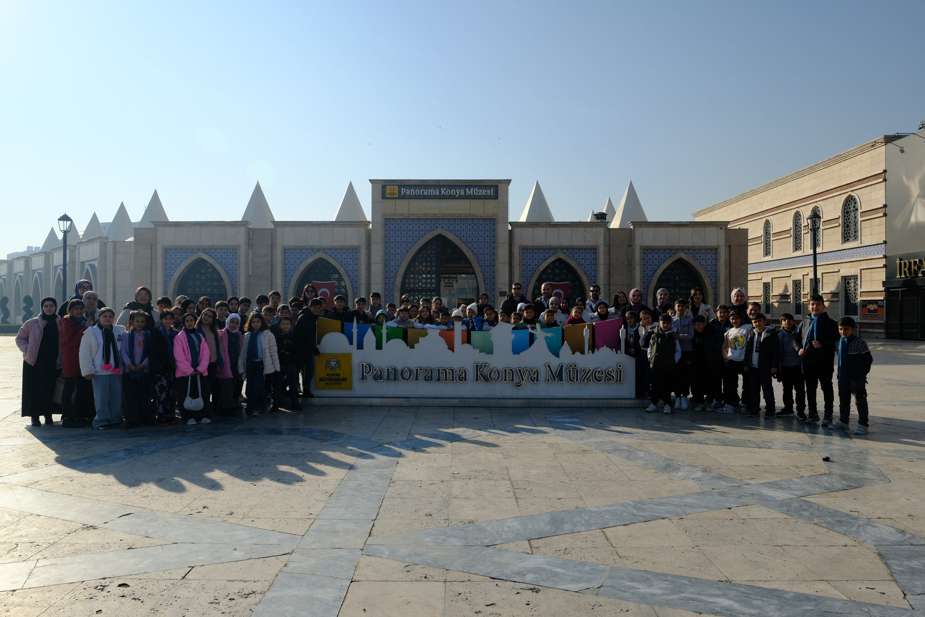 KONYA BÜYÜKŞEHİR BAYIRBUCAK TÜRKMENİ ŞEHİT ÇOCUKLARINI KONYA'DA AĞIRLADI