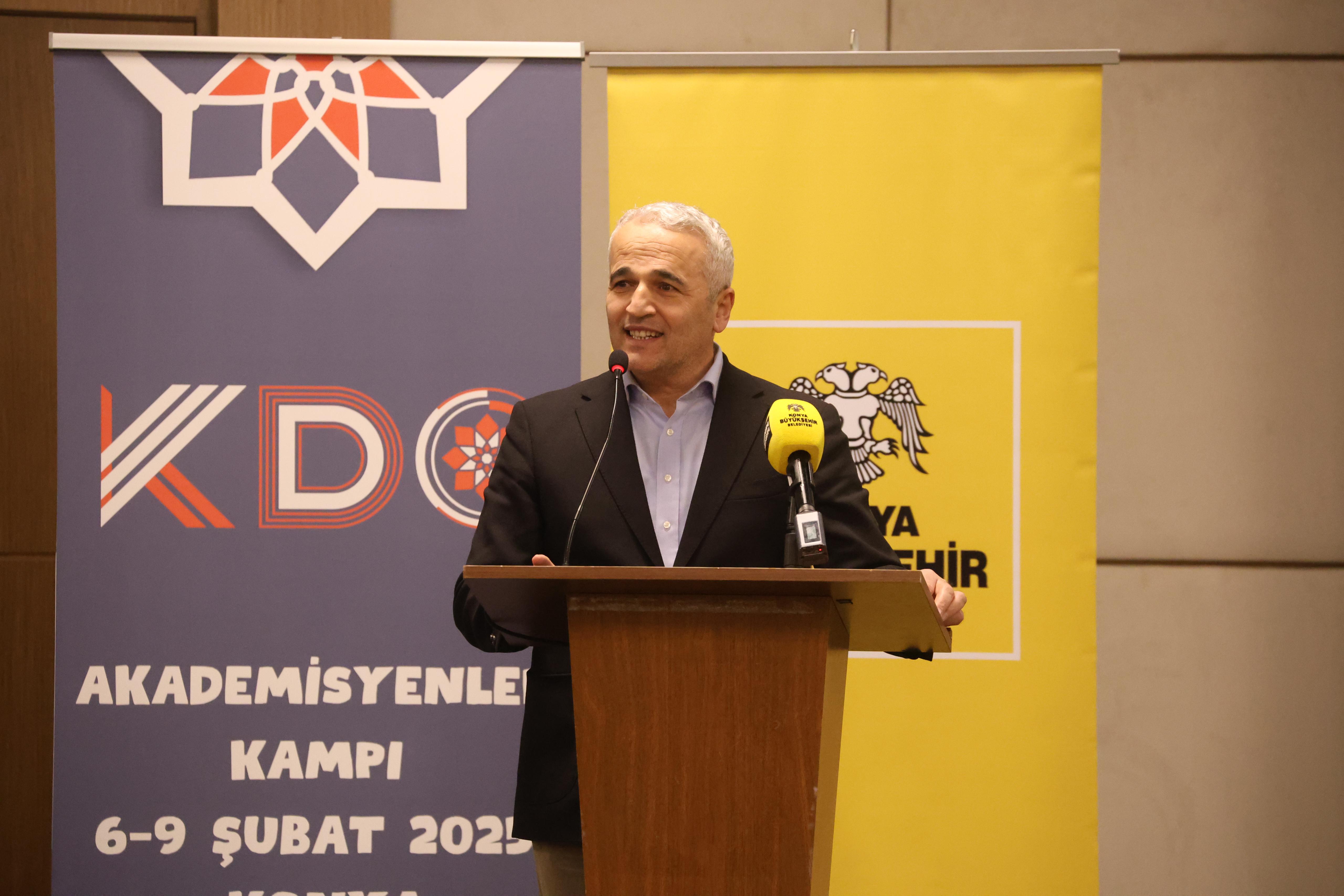 KONYA BÜYÜKŞEHİR KONYA İSLAM DÜŞÜNCESİNDE NÜBÜVVET KAMPI’NA EV SAHİPLİĞİ YAPIYOR