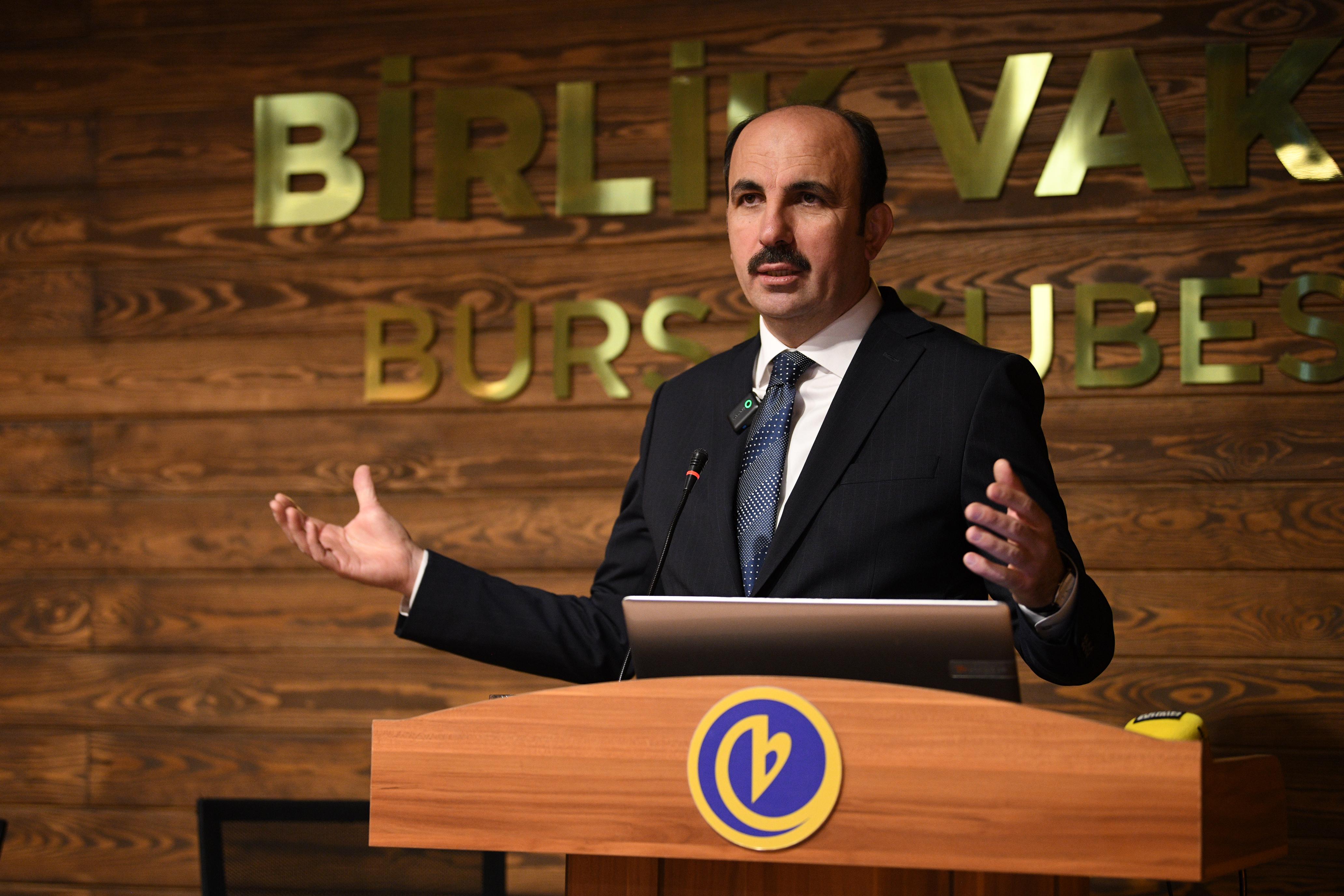 BAŞKAN ALTAY: “ZORLUKLARDA VE SEVİNÇLERDE BAYRAĞIMIZ HEPİMİZİ BİRLEŞTİRİYOR”