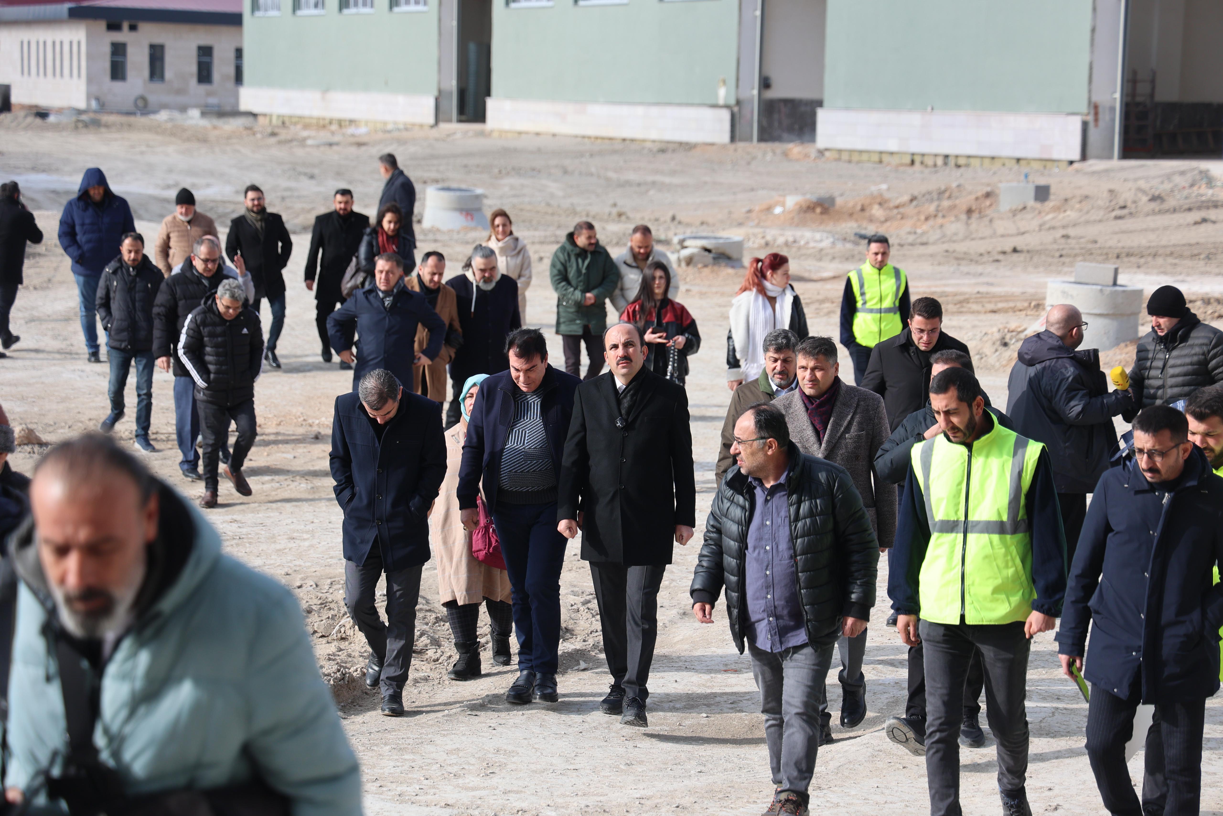 BAŞKAN ALTAY: “MİLLİ SAVUNMA BAKANLIĞIMIZ İÇİN 3,8 MİLYAR LİRA BEDELLE TÜRKİYE’NİN EN MODERN TESİSLERİNDEN BİRİNİ YAPIYORUZ”