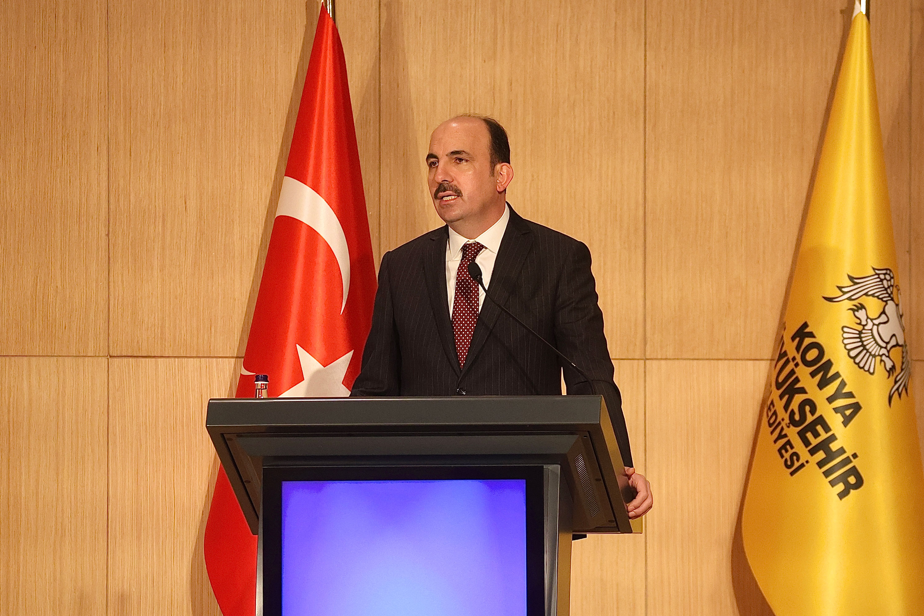 BAŞKAN ALTAY: “DİJİTAL İKİZ TEKNOLOJİSİ İLE KONYA’YI AKILLI ŞEHİRCİLİKTE LİDER KONUMA TAŞIYORUZ”