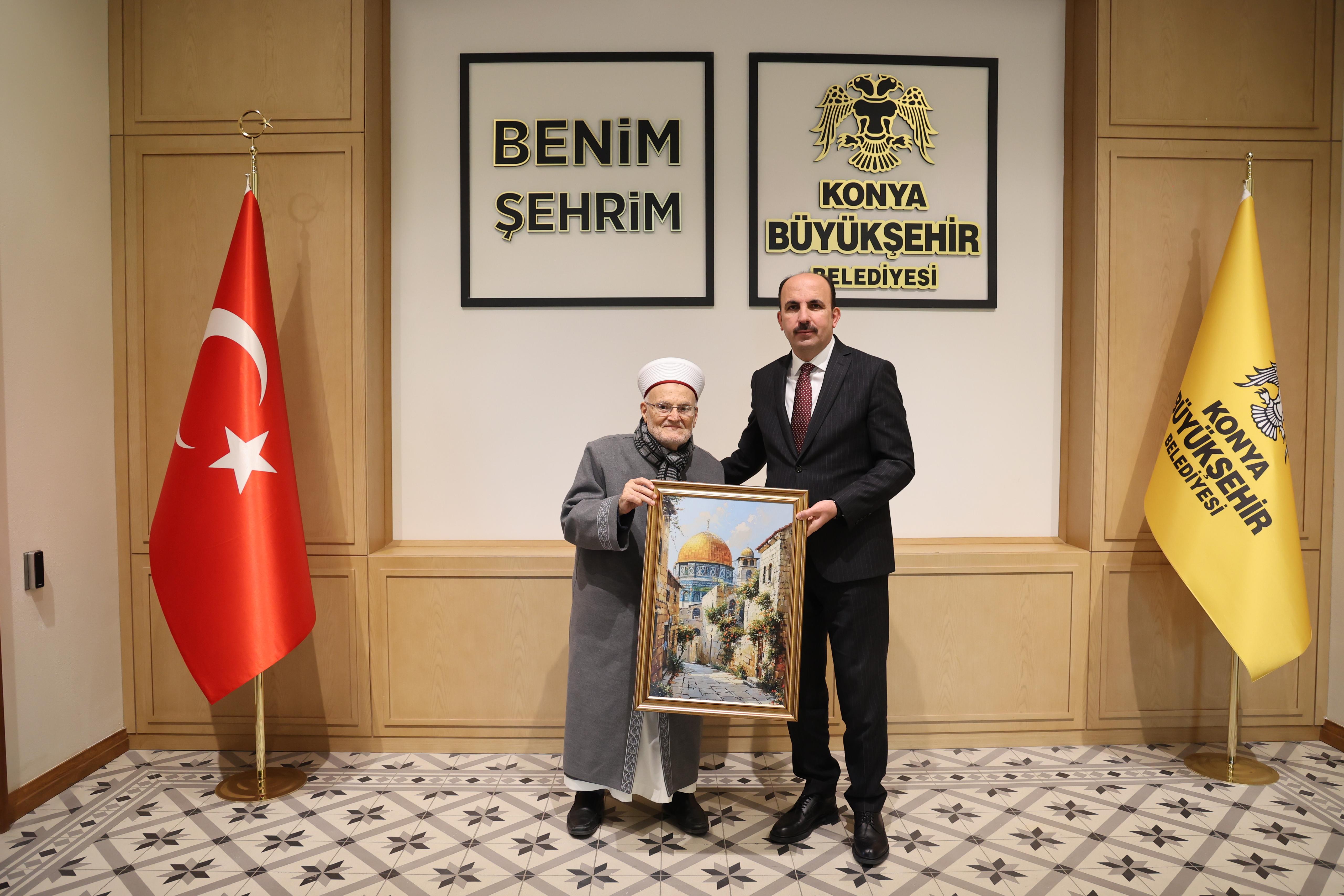 MESCİD-İ AKSA İMAMI ŞEYH İKRİME SABRİ BAŞKAN ALTAY’I ZİYARET ETTİ