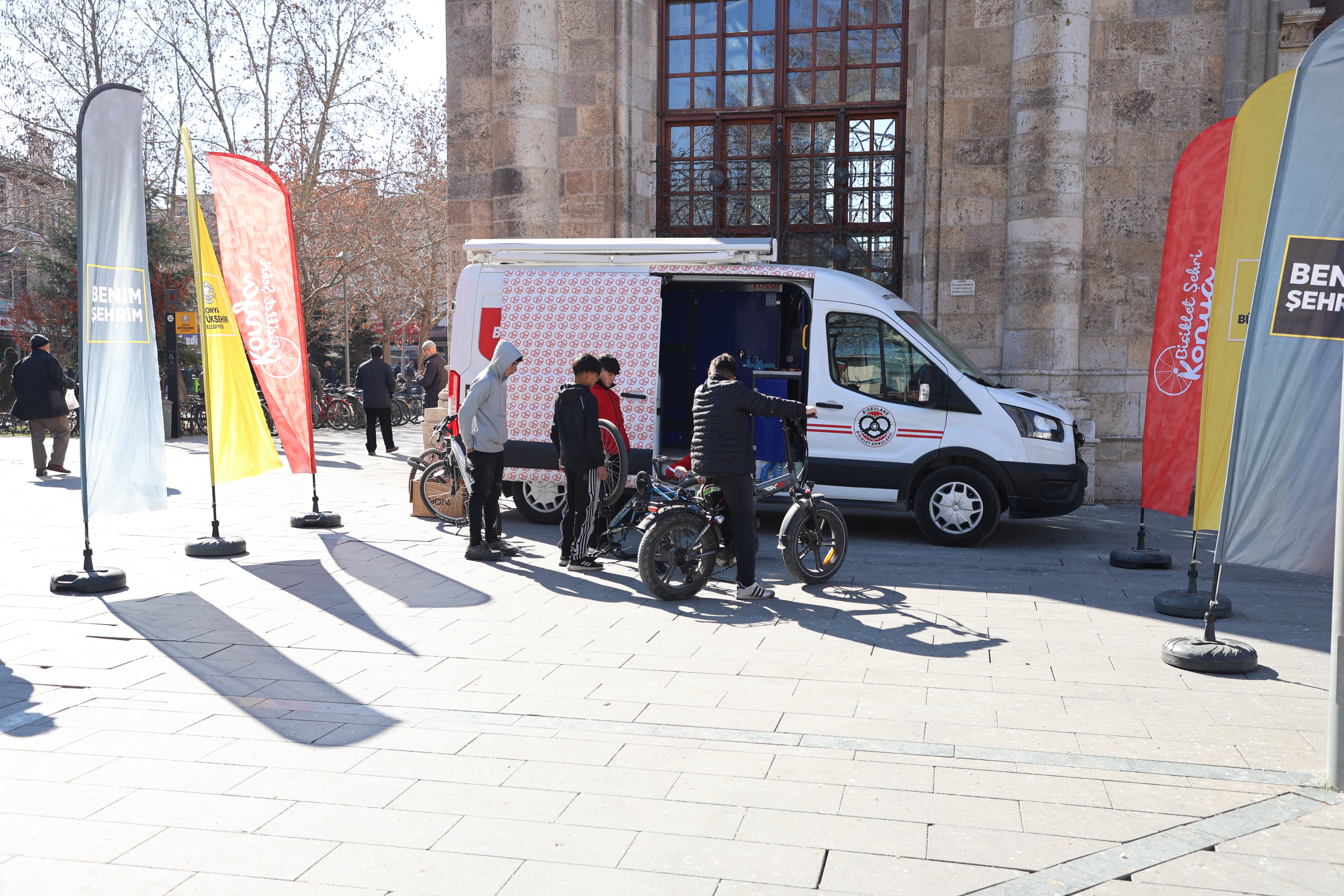 KONYA BÜYÜKŞEHİR’DEN “DÜNYA KIŞIN BİSİKLETLE İŞE GİTME GÜNÜ” ETKİNLİKLERİ
