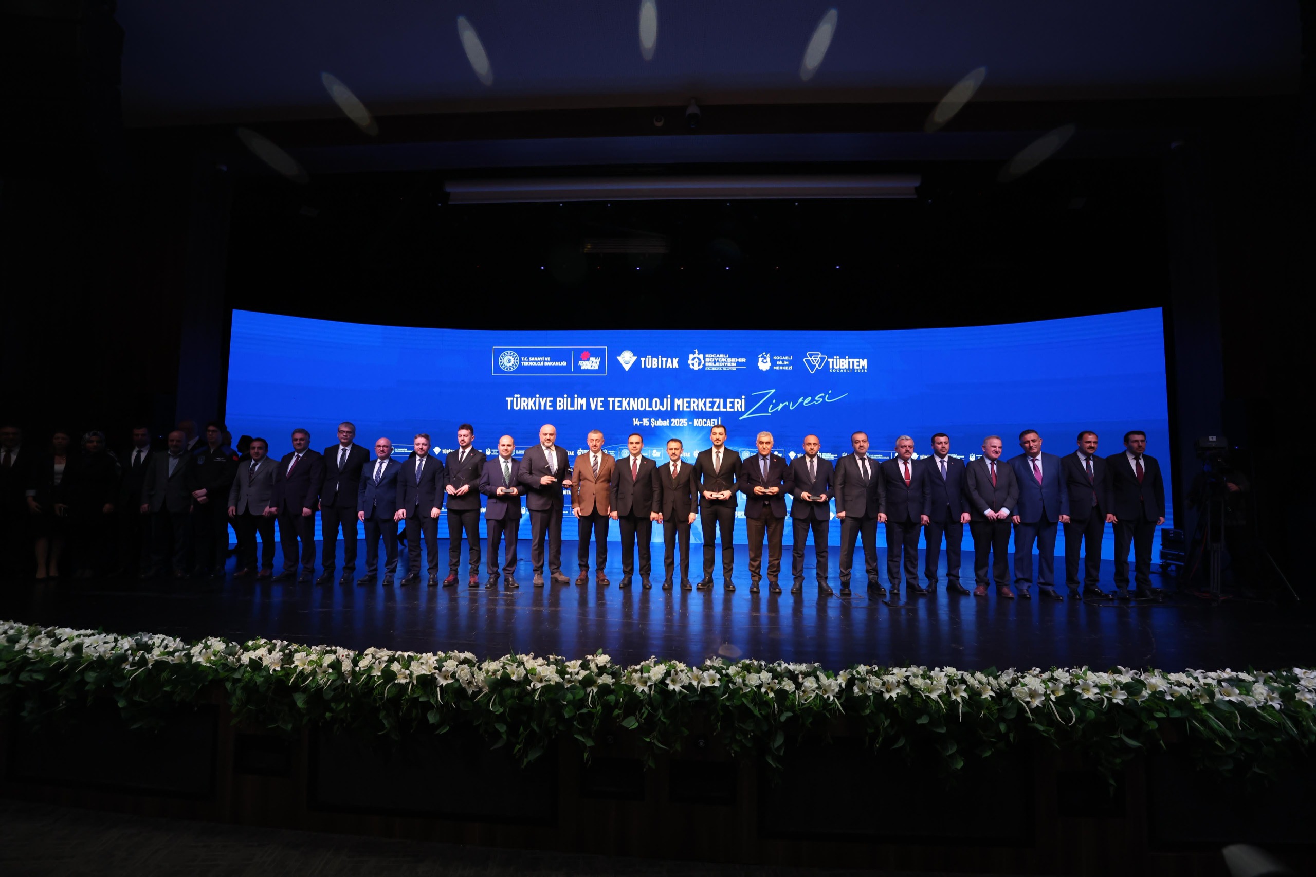 SANAYİ BAKANI KACIR’DAN KONYA BİLİM MERKEZİ’NE “EN İYİ YENİLİKÇİ UYGULAMALAR” ÖDÜLÜ