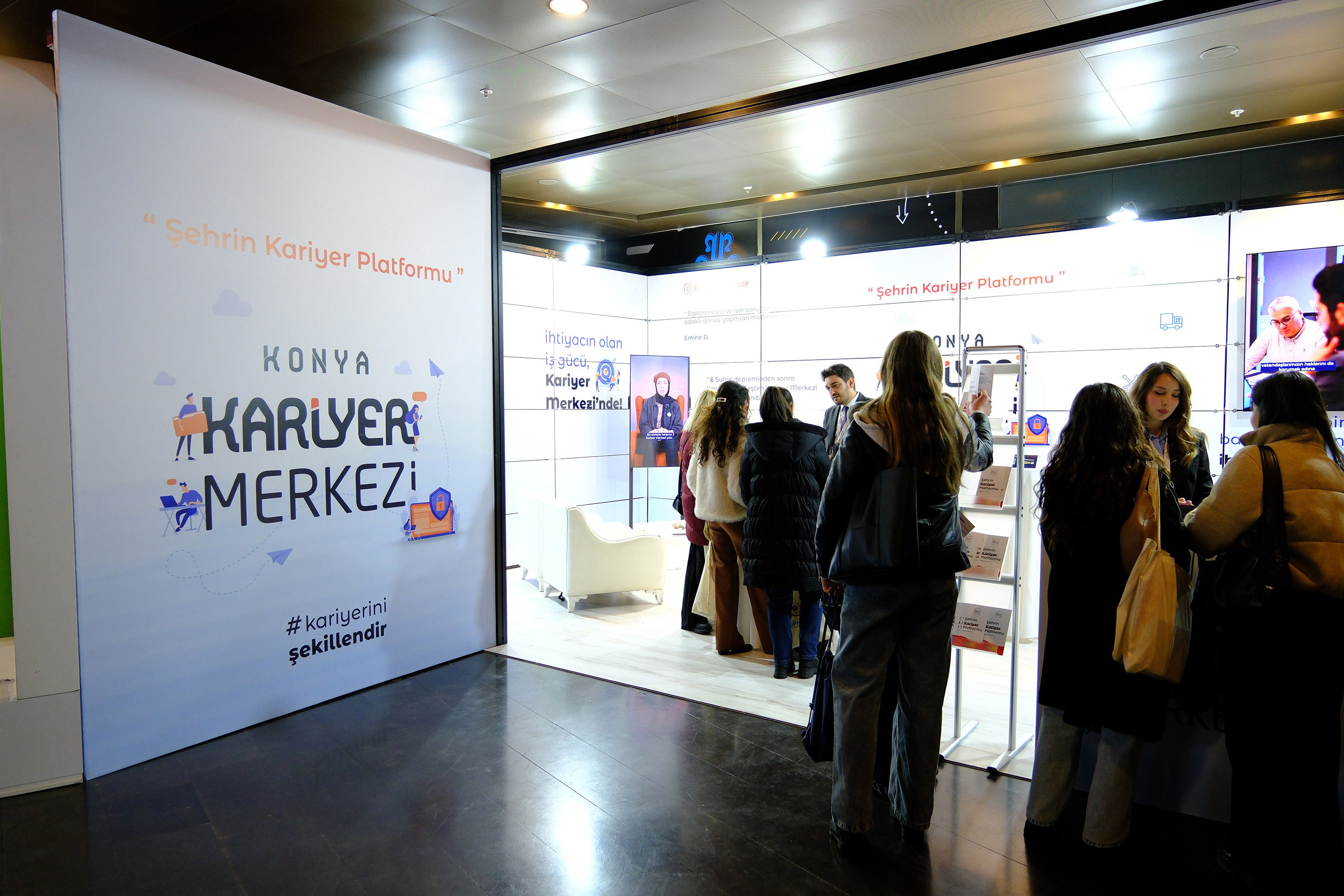 KADEME VE KARİYER MERKEZİ, İKAF 2025’TE GENÇLERLE BULUŞTU