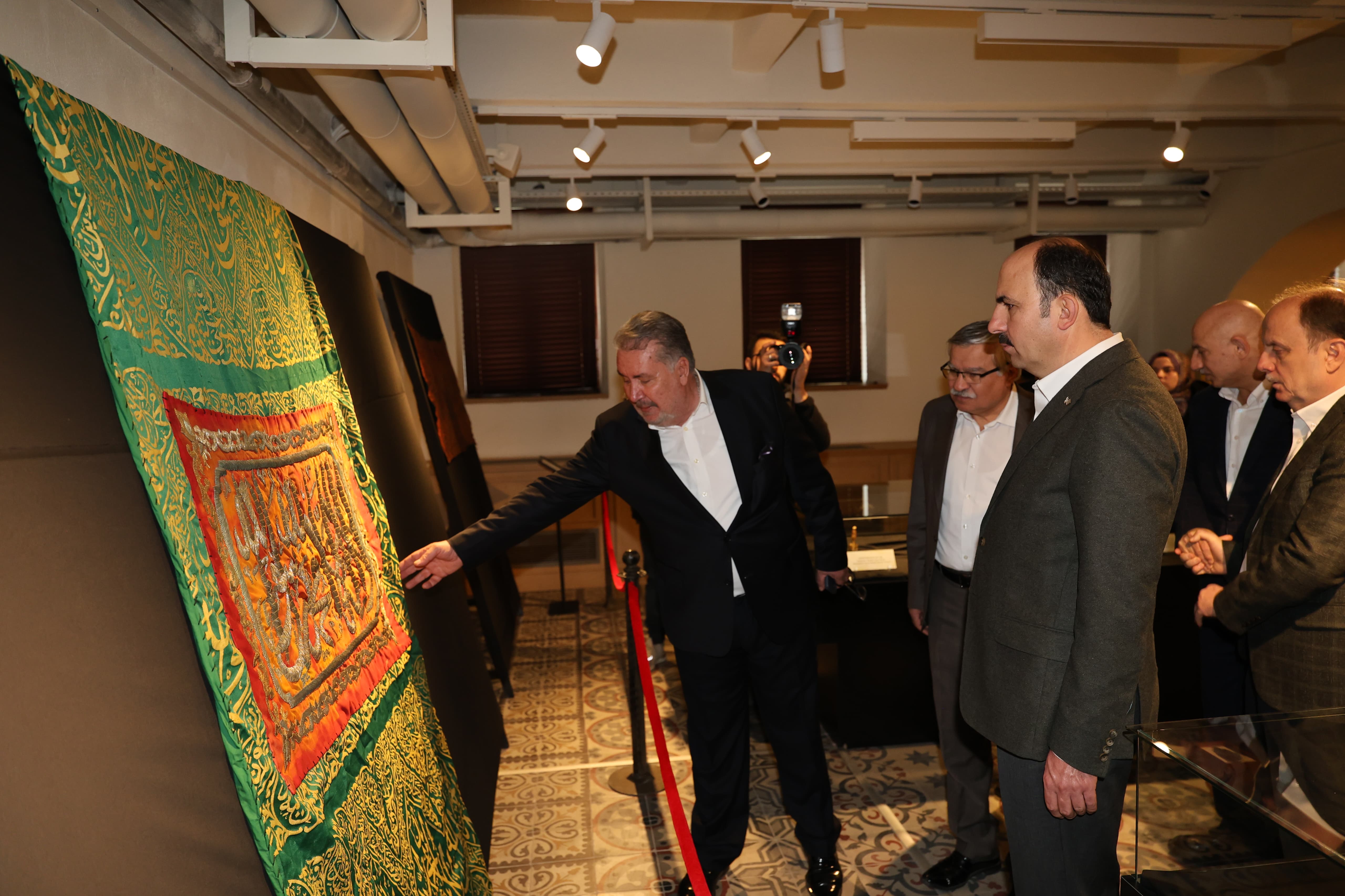 BAŞKAN ALTAY TÜM KONYALILARI MUKADDES EMANETLER SERGİSİ’Nİ GÖRMEYE DAVET ETTİ