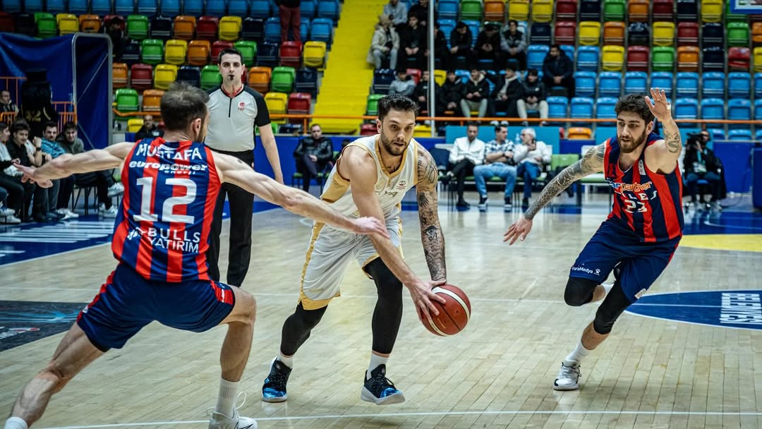 BÜYÜKŞEHİR’DEN PLAY-OFF YOLUNDA KRİTİK GALİBİYET
