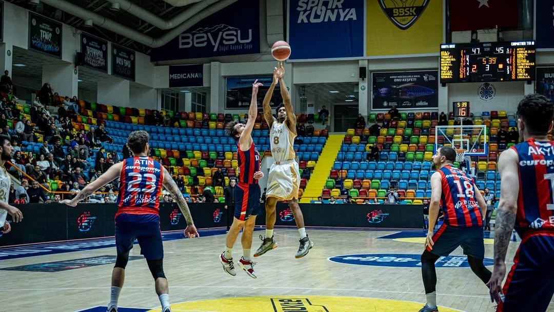 BÜYÜKŞEHİR’DEN PLAY-OFF YOLUNDA KRİTİK GALİBİYET