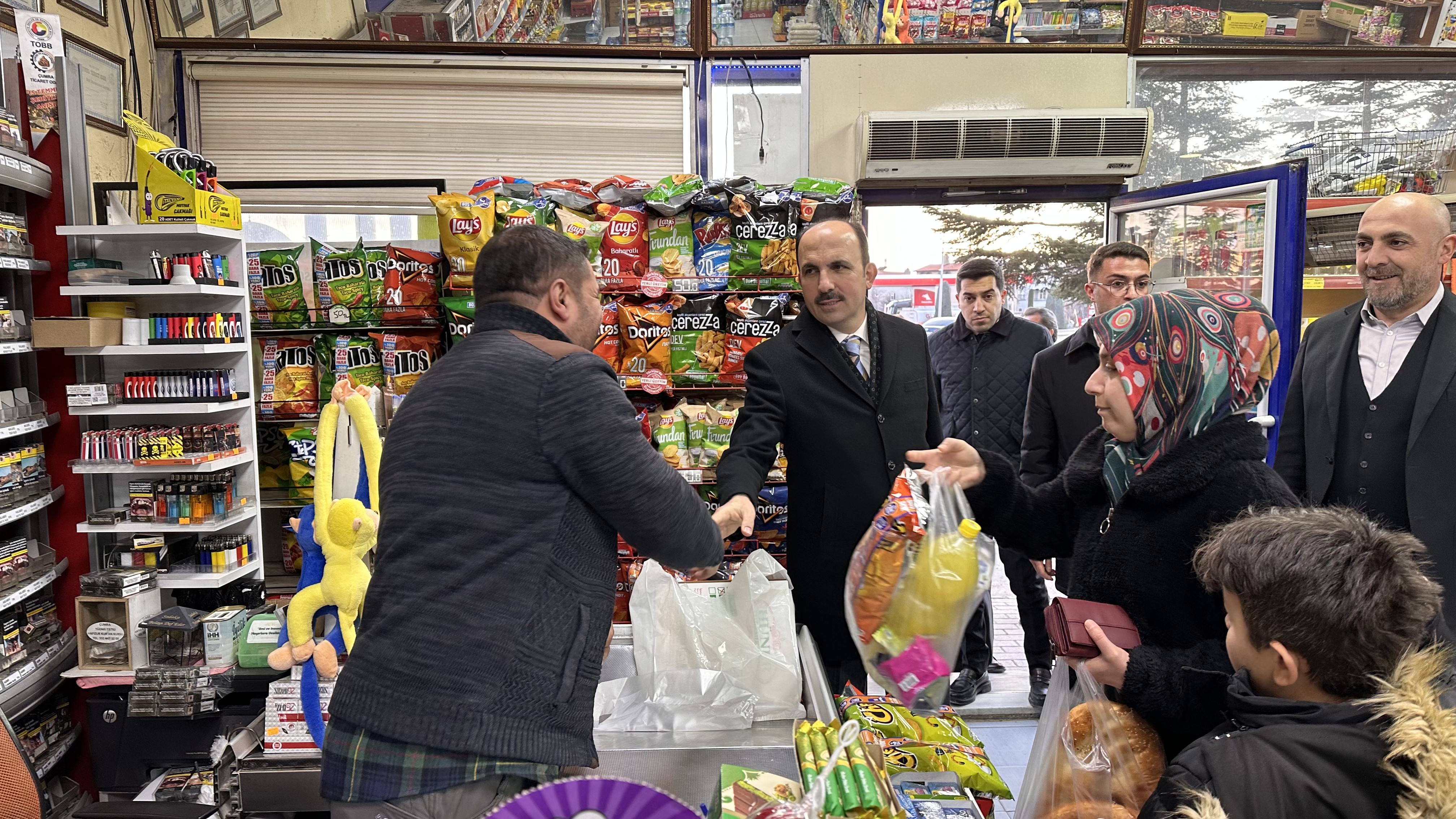 BAŞKAN ALTAY ÇUMRALILARIN RAMAZAN BEREKETİNE ORTAK OLDU
